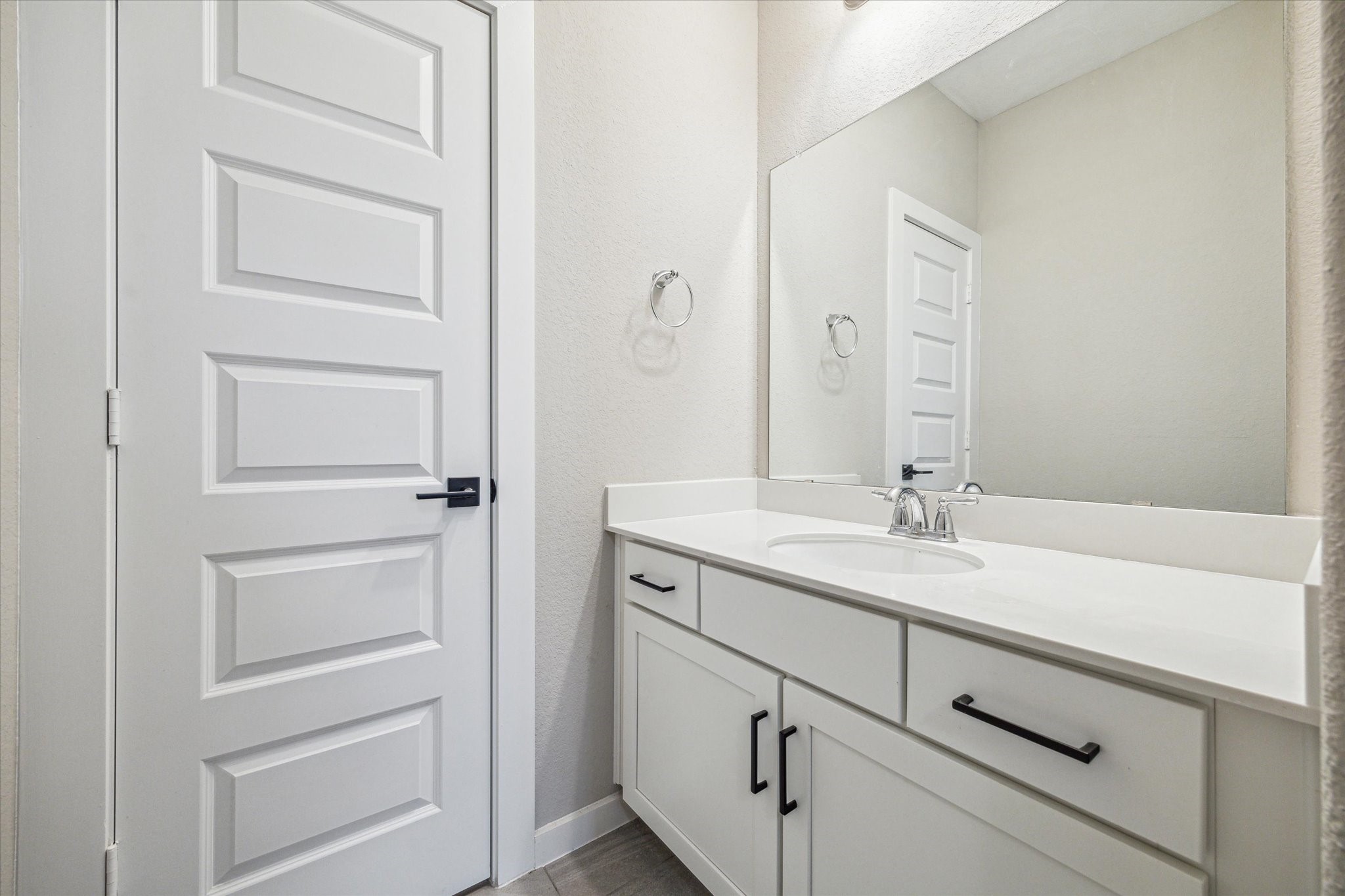 17547 Harpers Way Property Photo 24