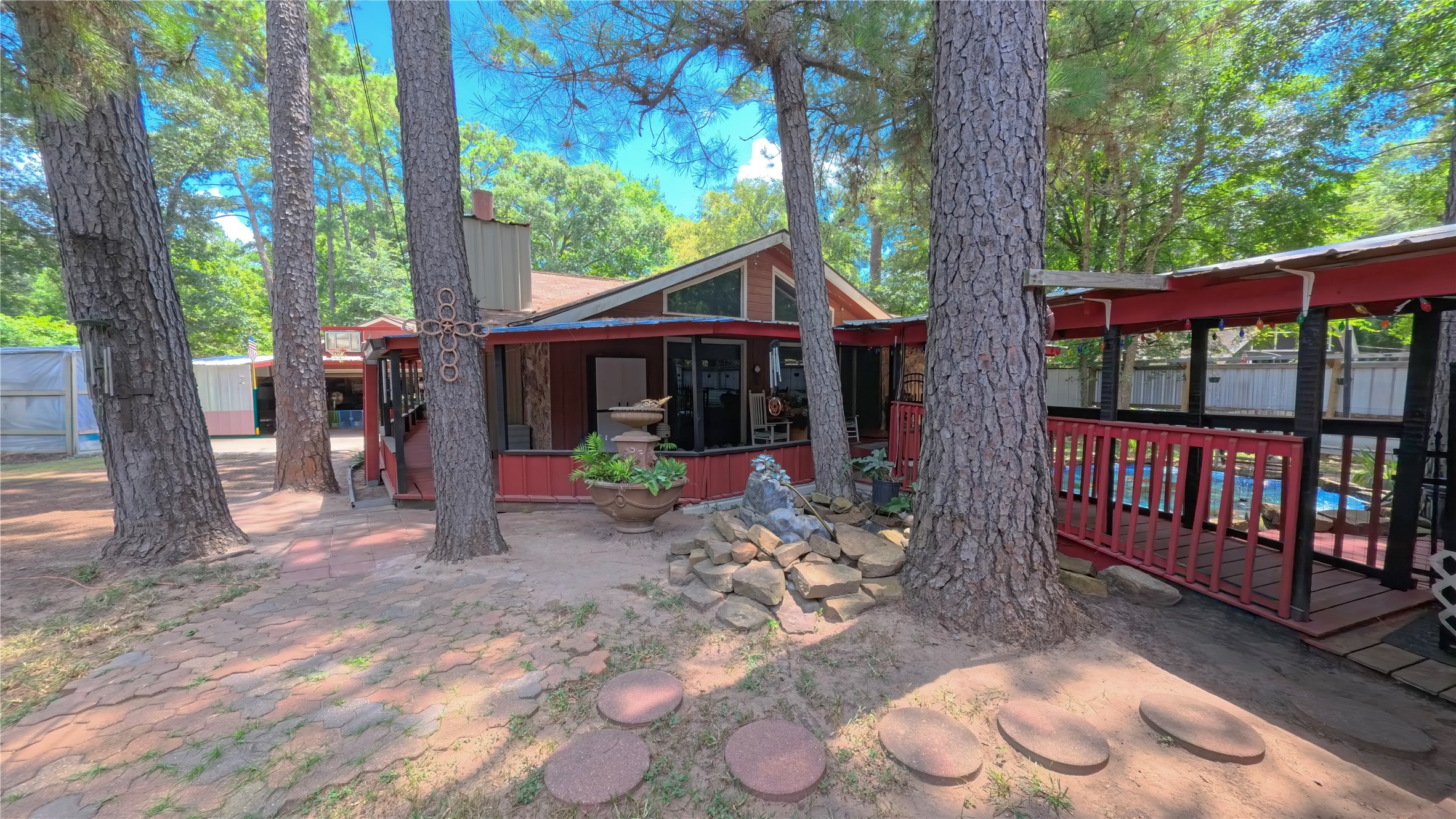 11941 W Hollyhill Drive Property Photo 1