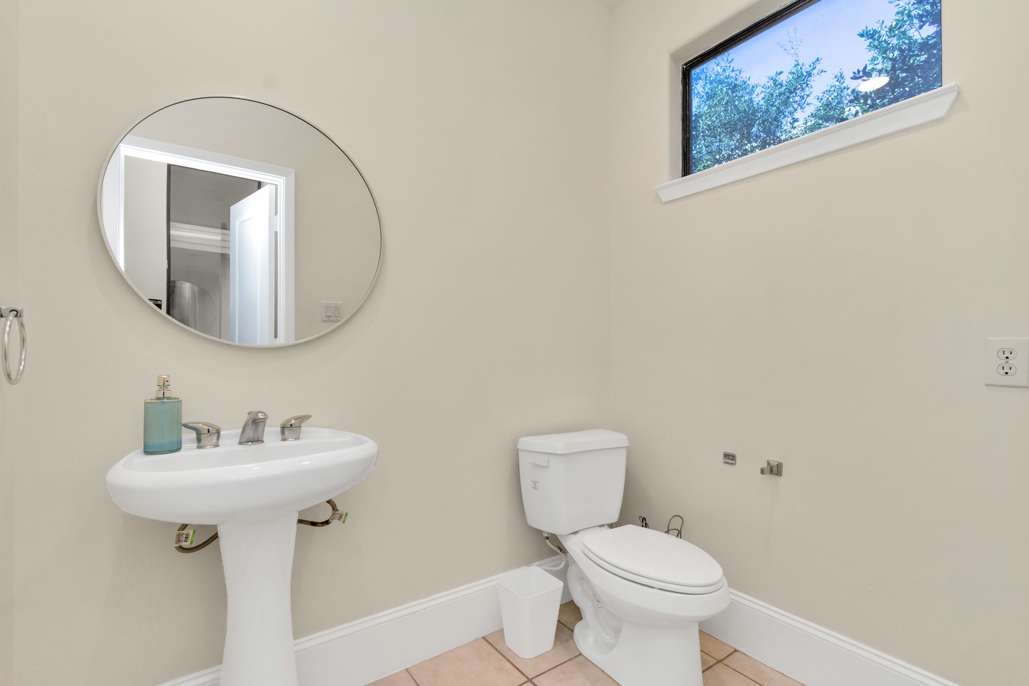 707 Saint Charles Street Property Photo 21