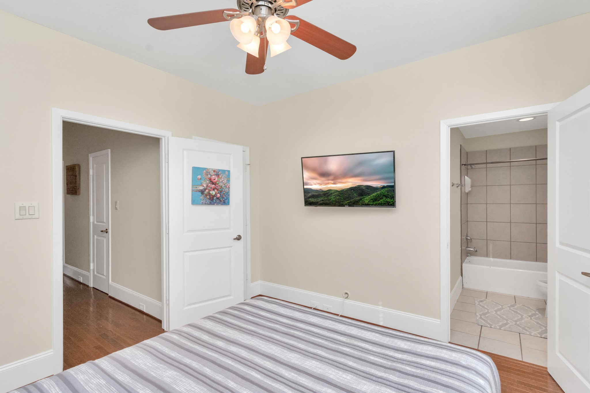 707 Saint Charles Street Property Photo 22
