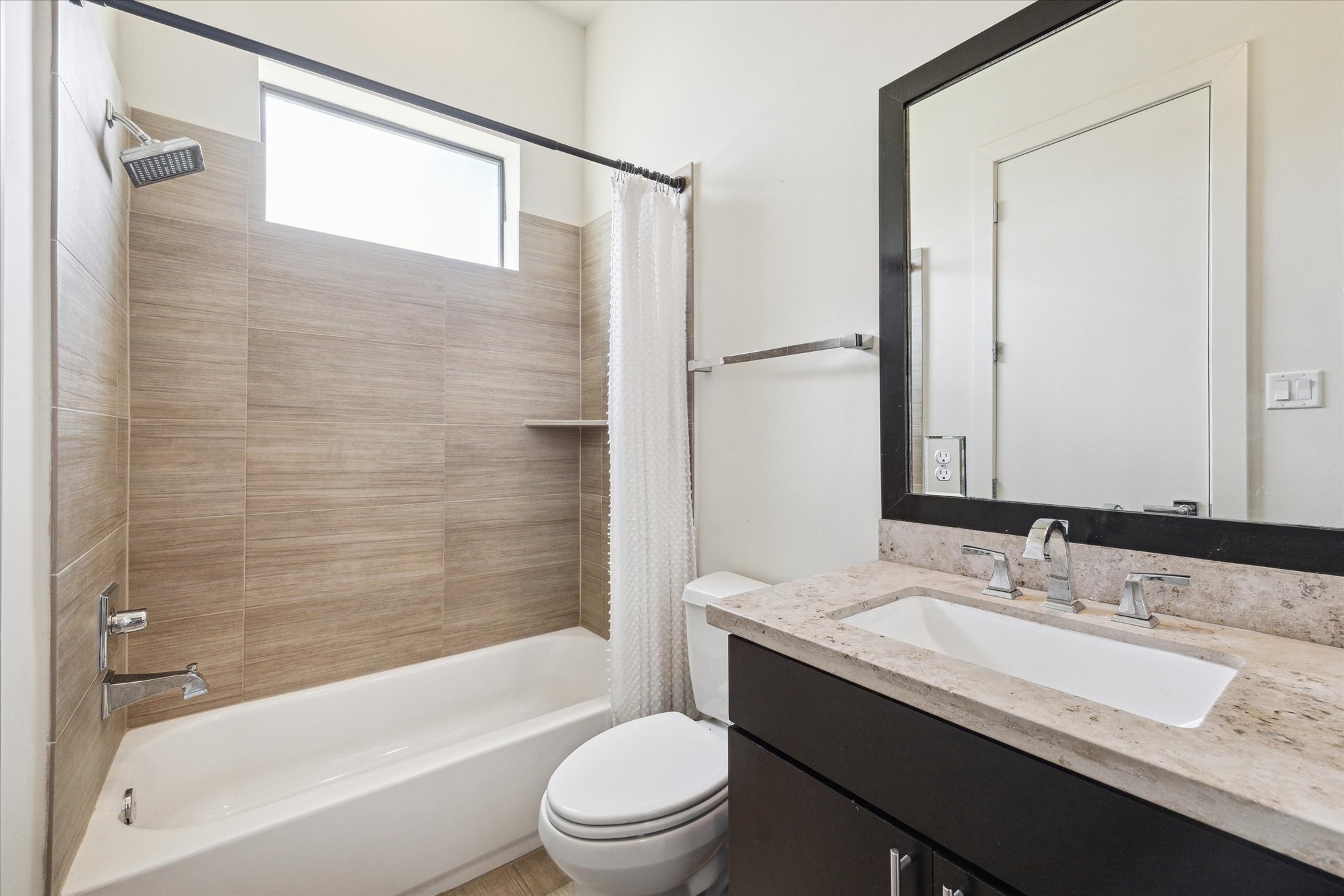 1703 Weber Street Property Photo 28