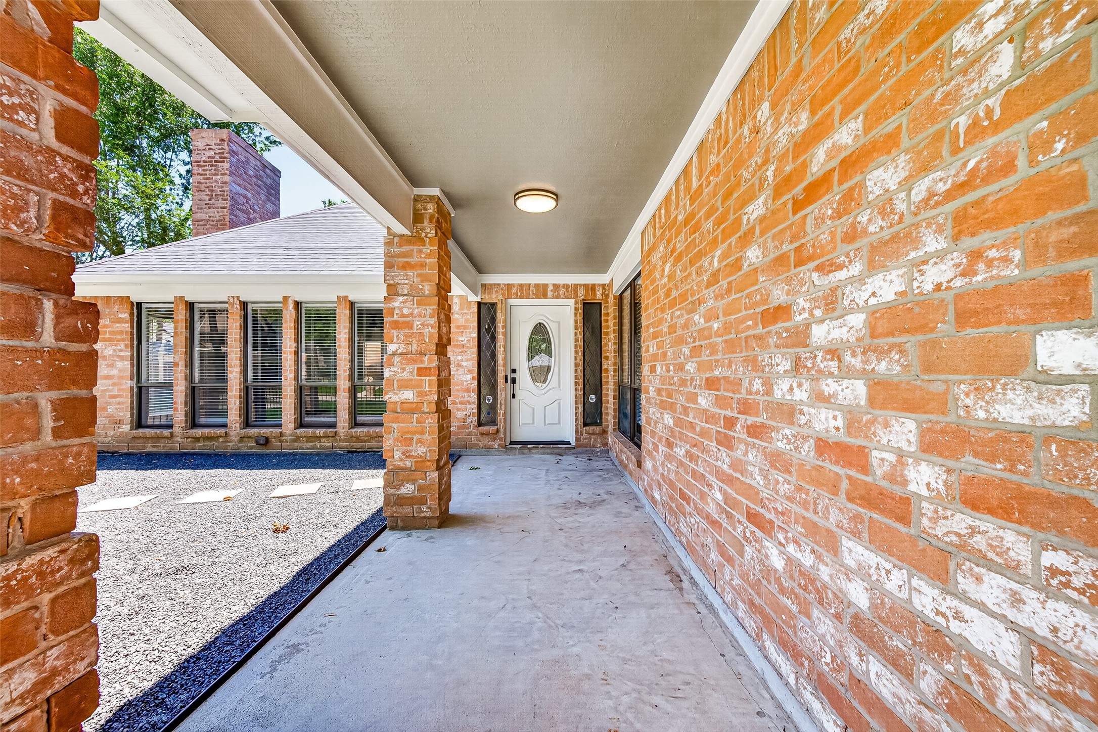 2730 Blue Glen Lane Property Photo 3
