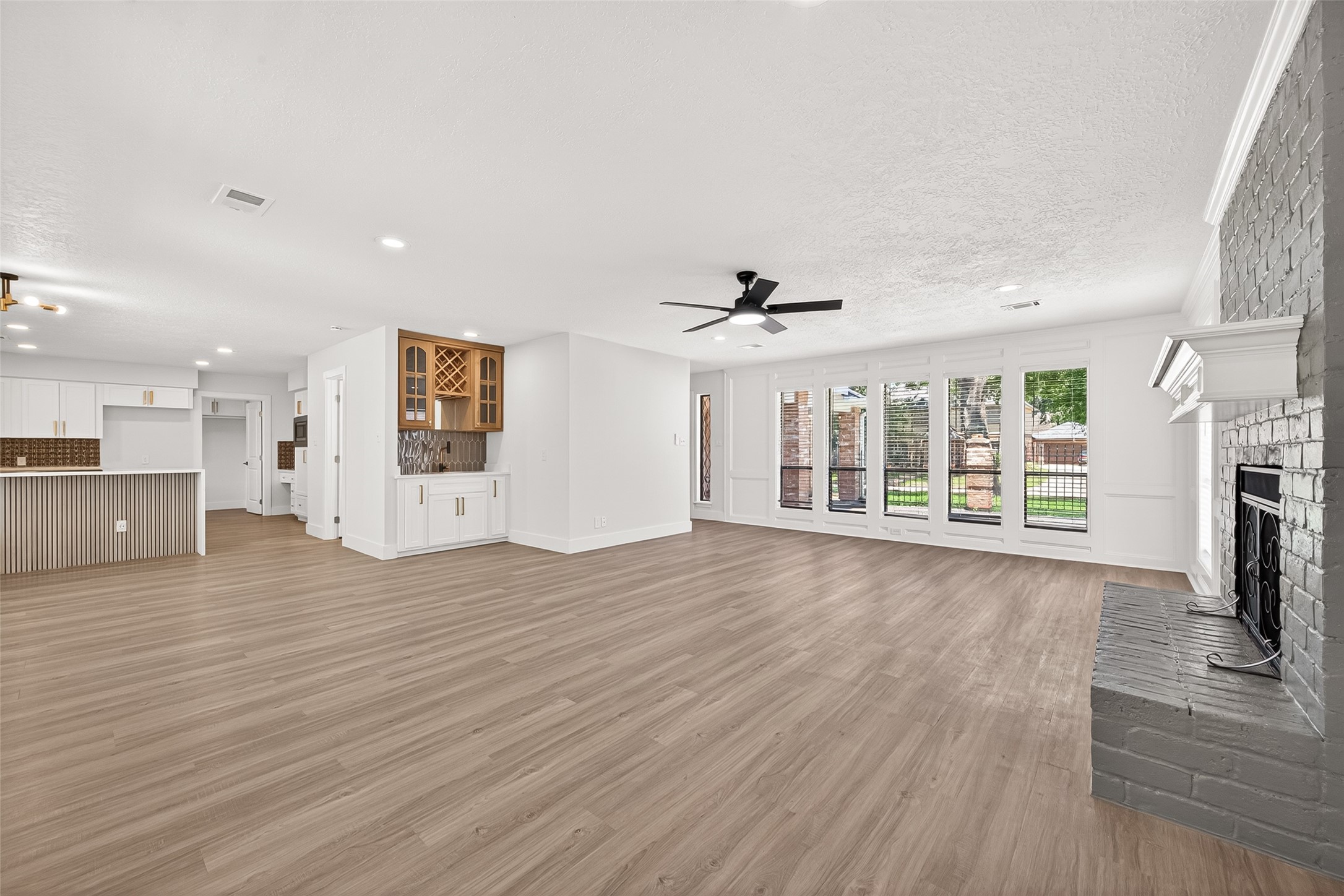 2730 Blue Glen Lane Property Photo 8