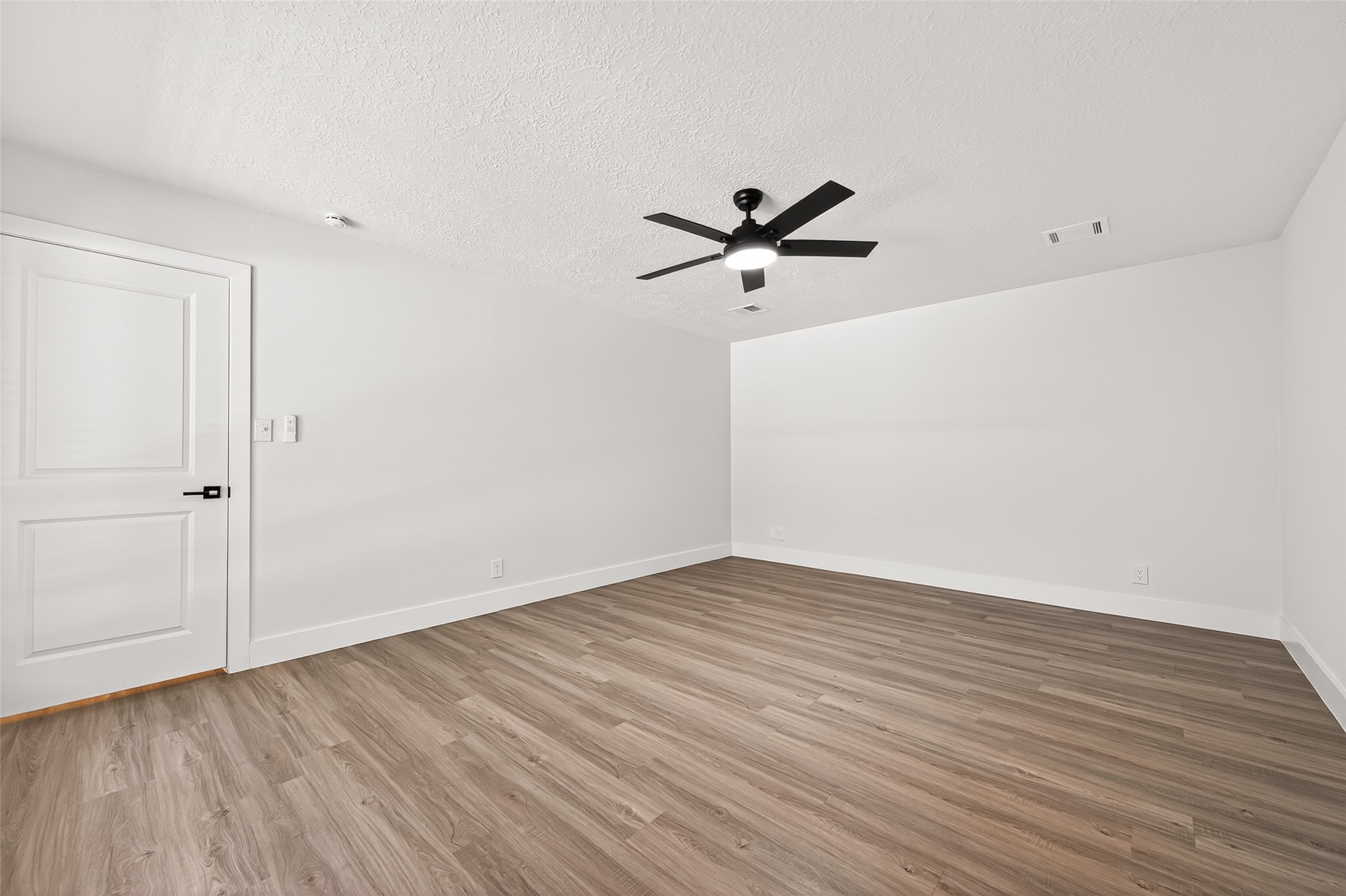2730 Blue Glen Lane Property Photo 30