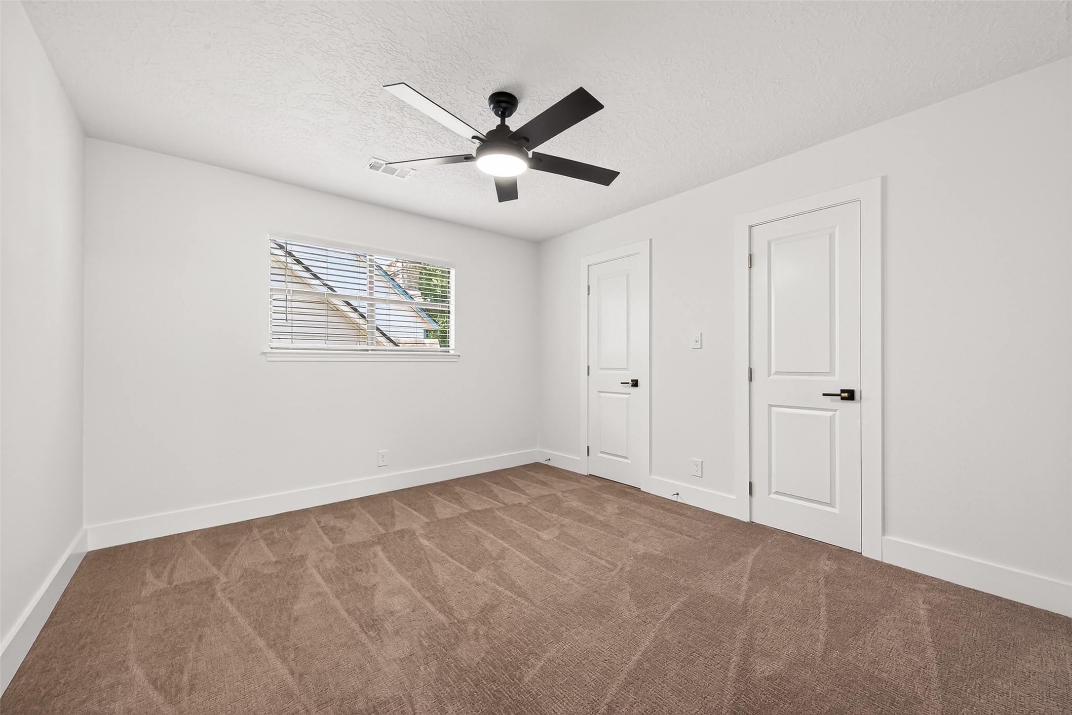 2730 Blue Glen Lane Property Photo 42