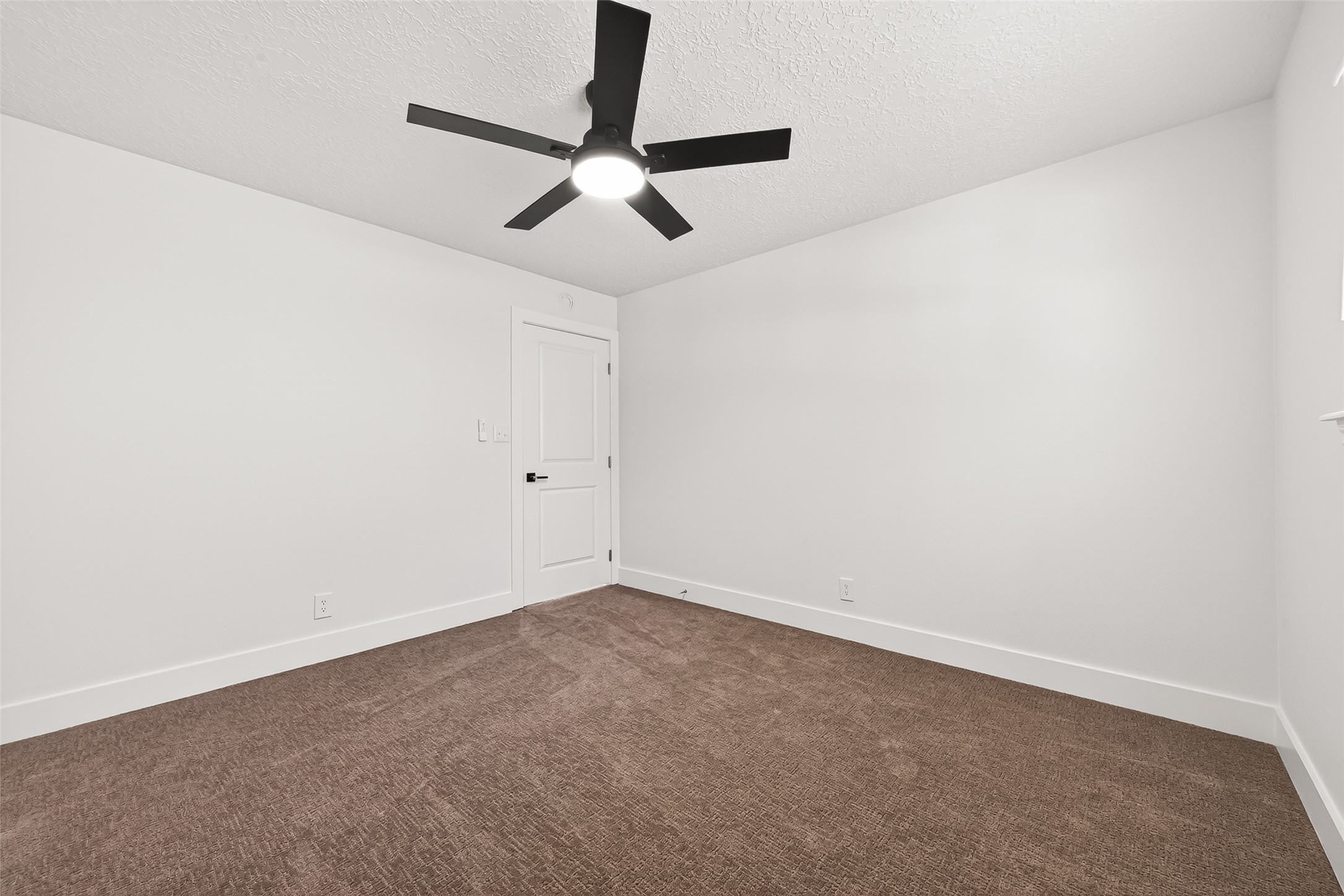 2730 Blue Glen Lane Property Photo 43