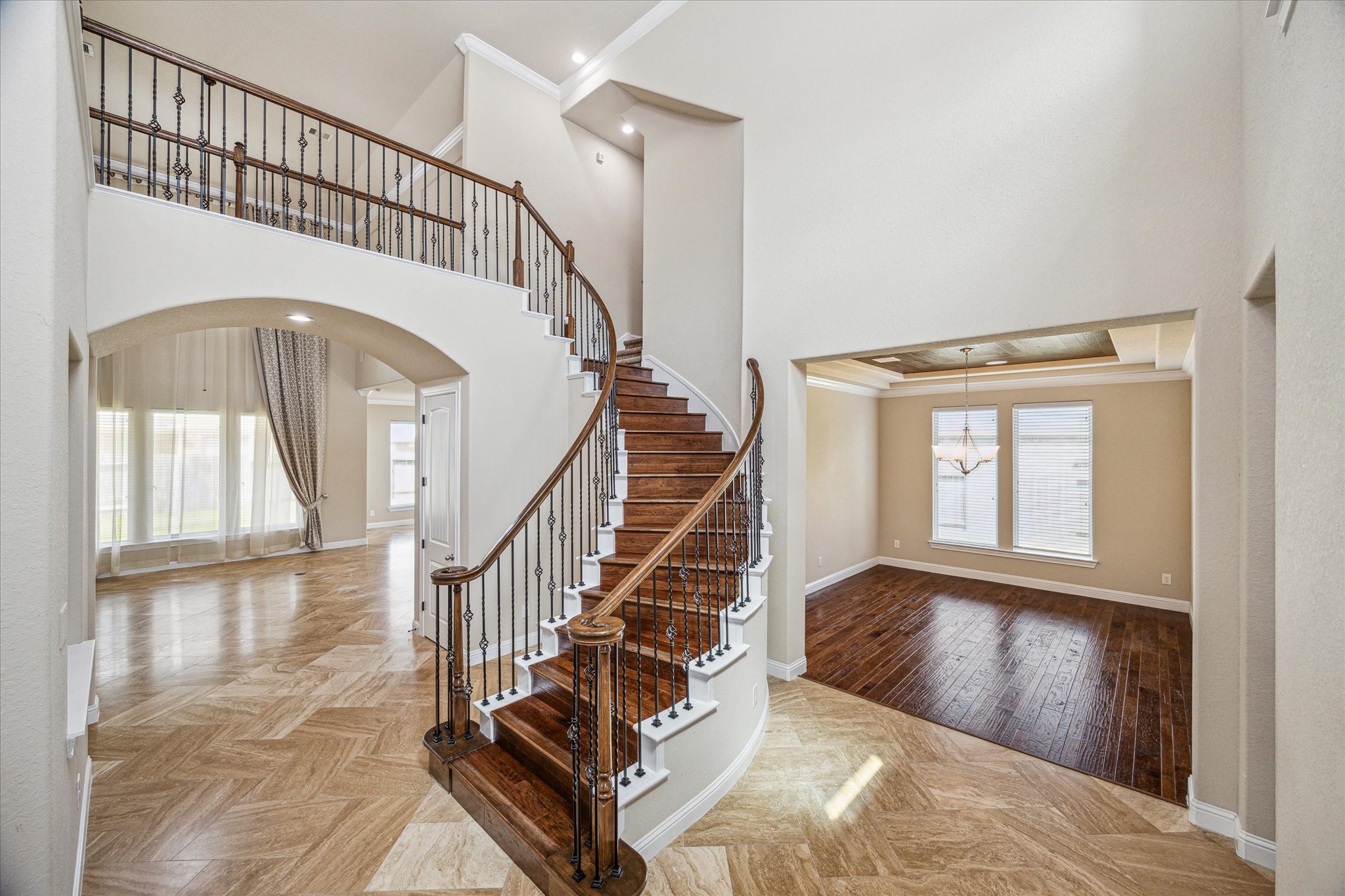 16227 Latticevine Property Photo 4