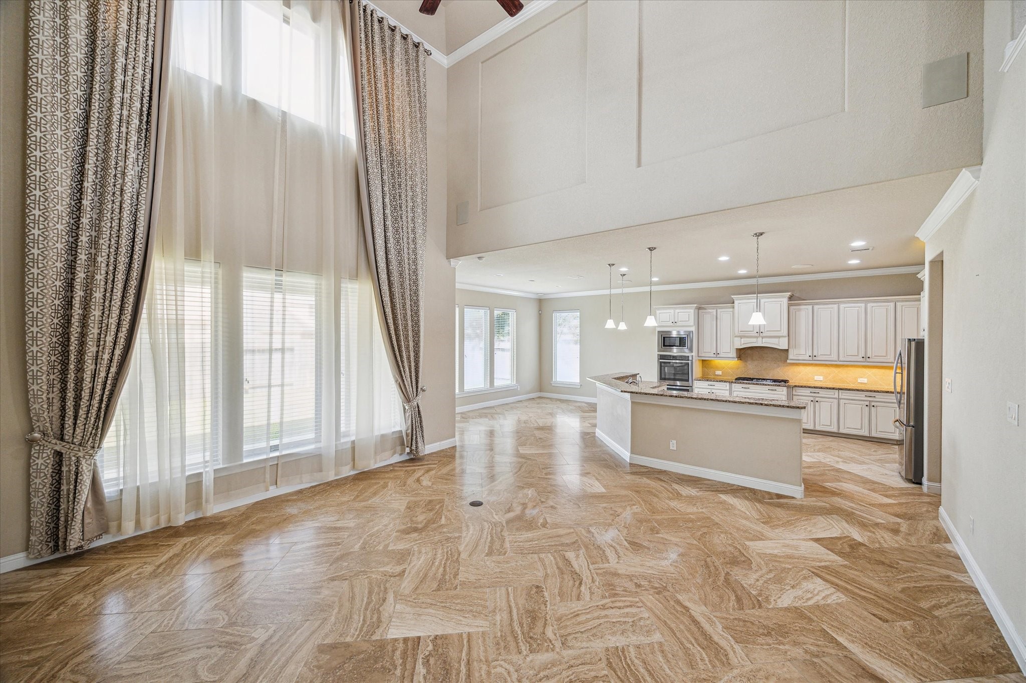 16227 Latticevine Property Photo 7