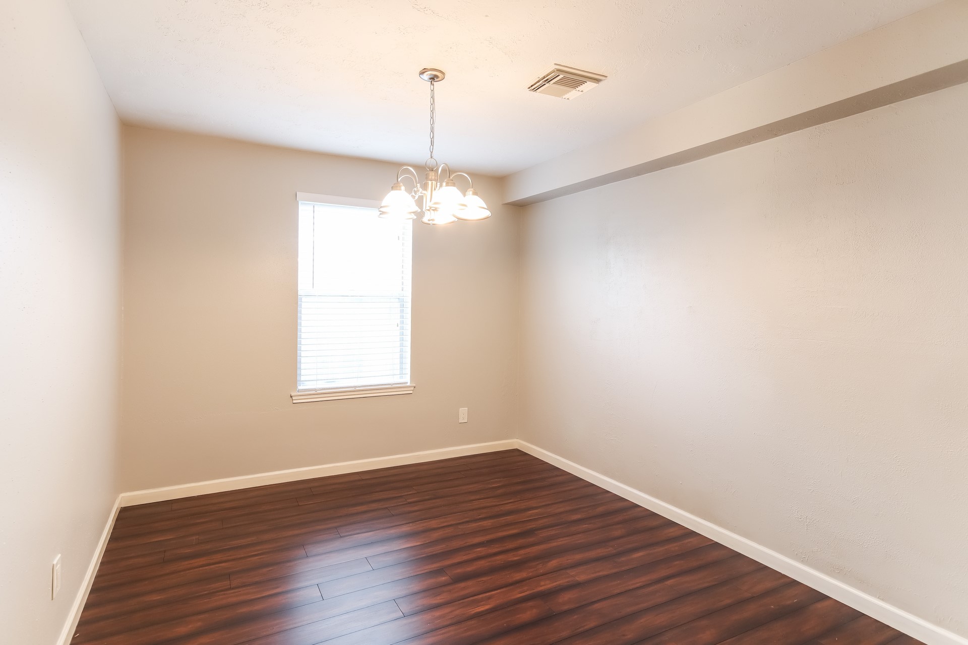 21407 Park Downe Lane Property Photo 4
