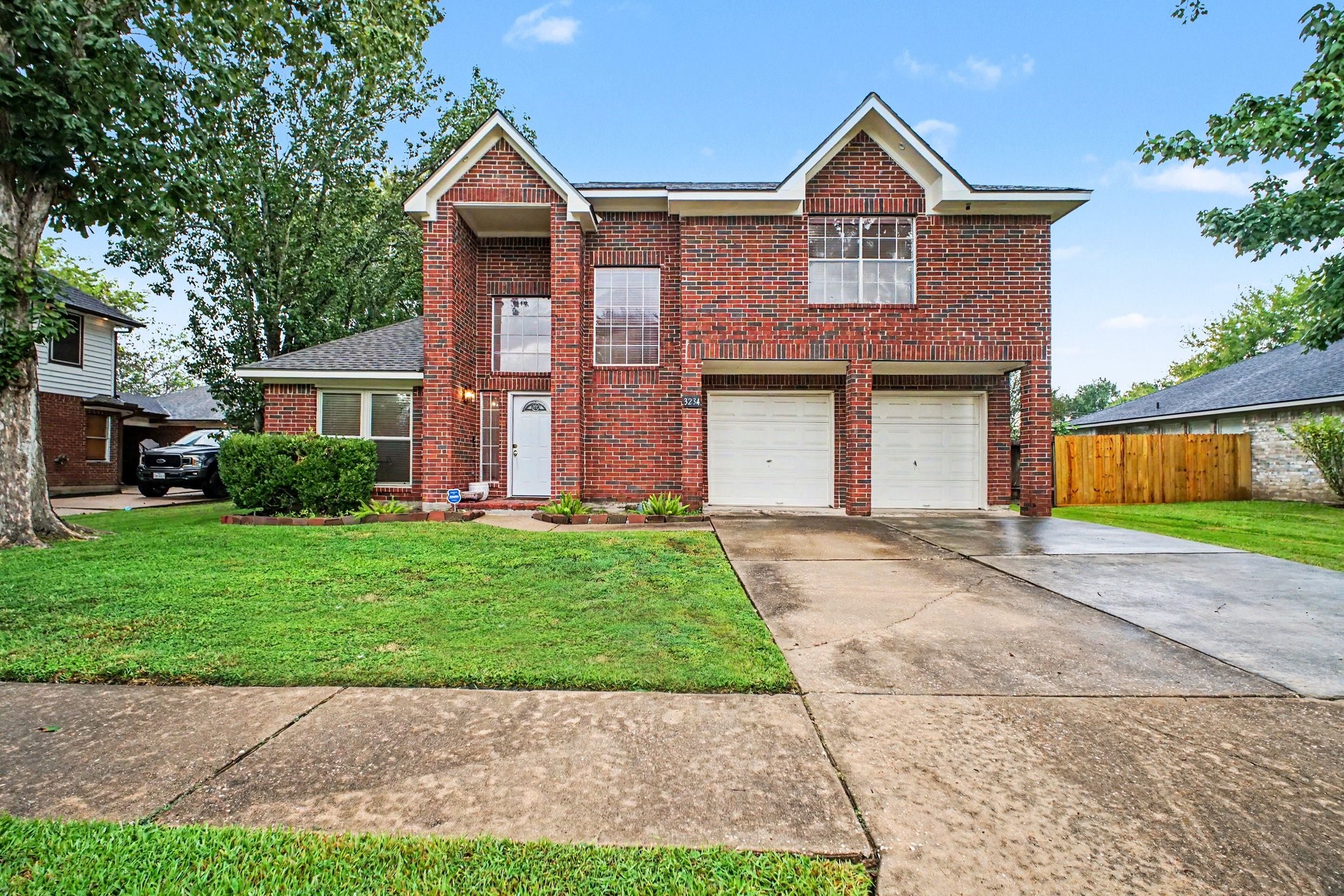 3234 Lee Circle Property Photo 1