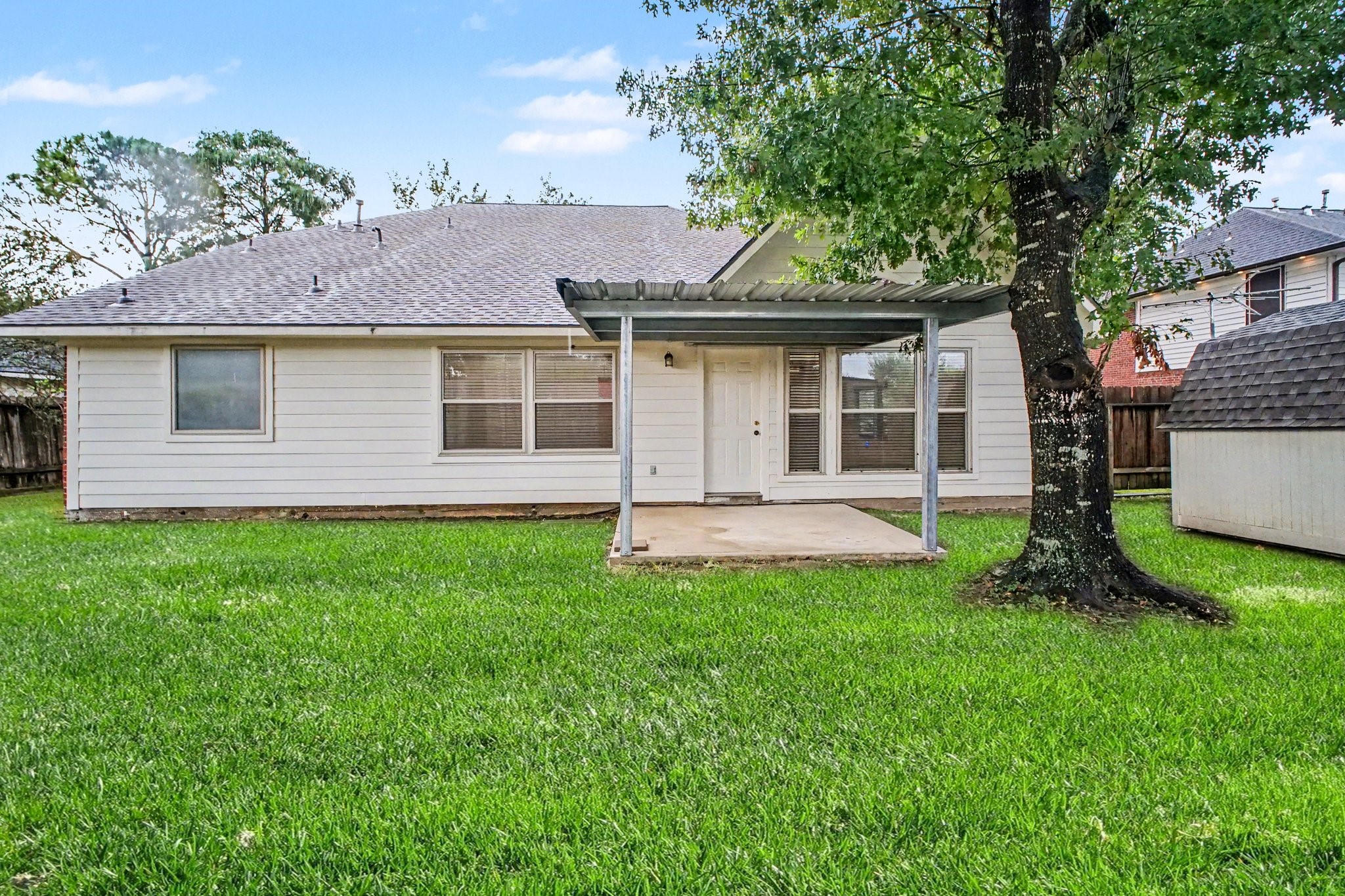 3234 Lee Circle Property Photo 6