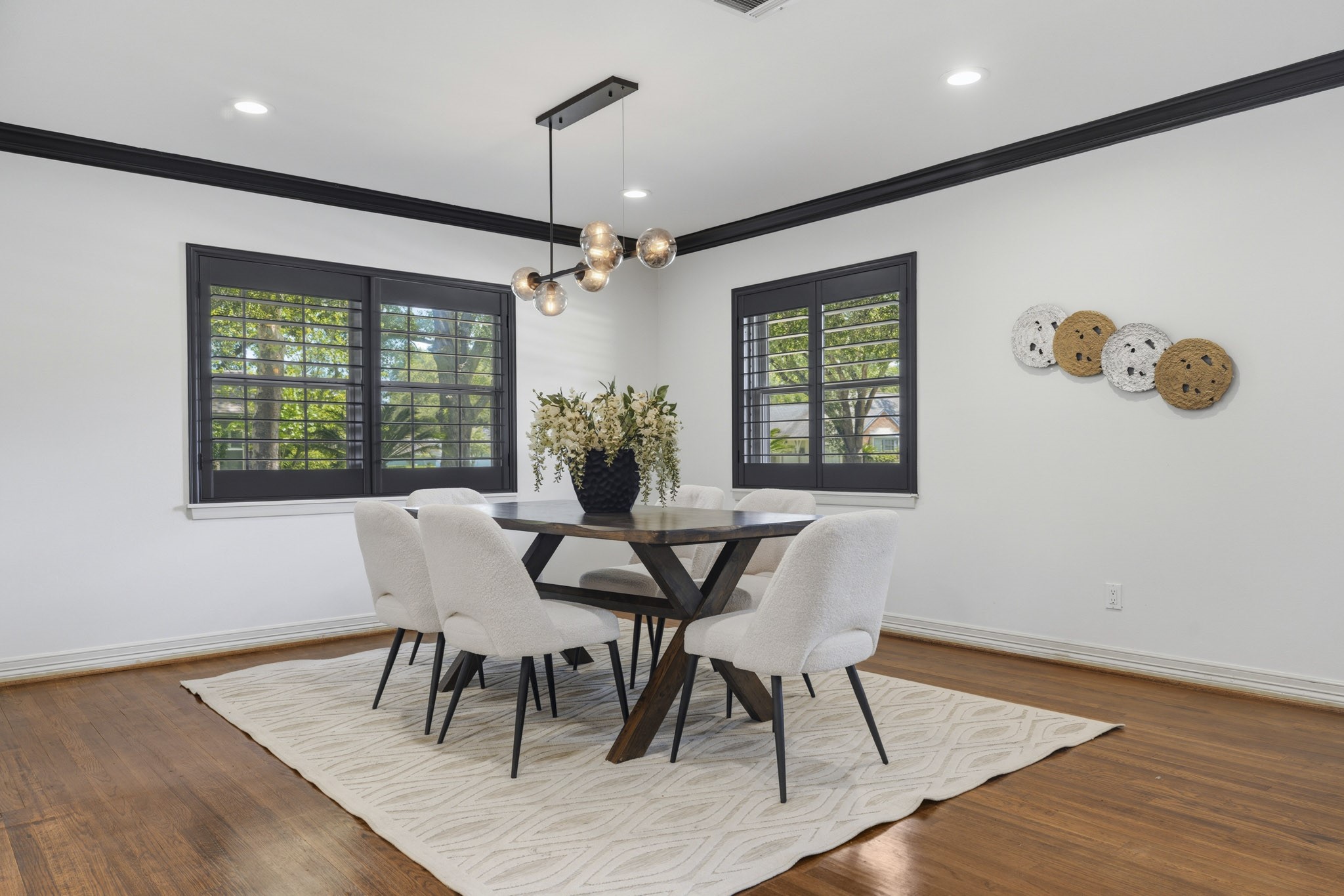 2302 Chimney Rock Road Property Photo 8