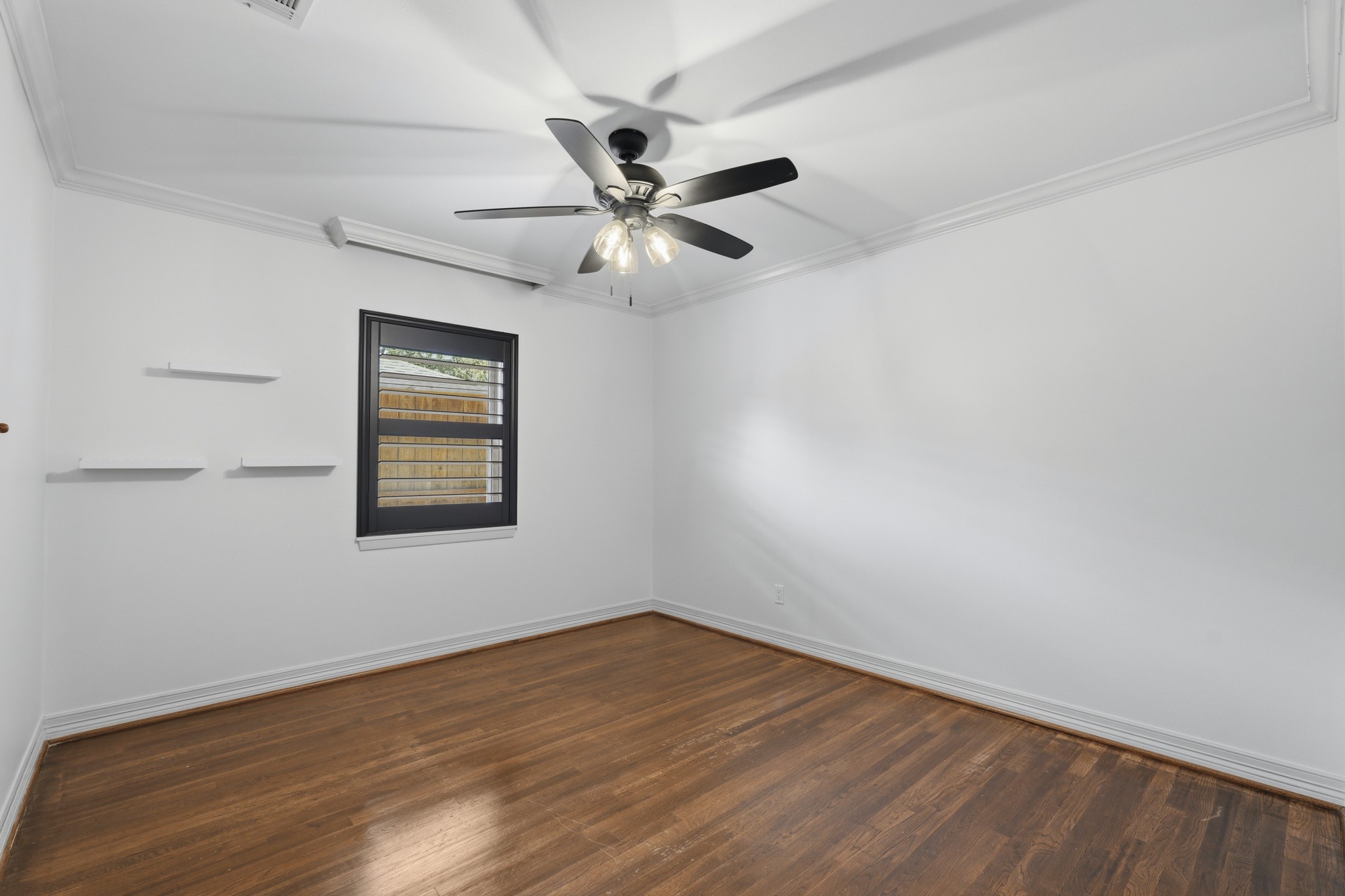 2302 Chimney Rock Road Property Photo 20