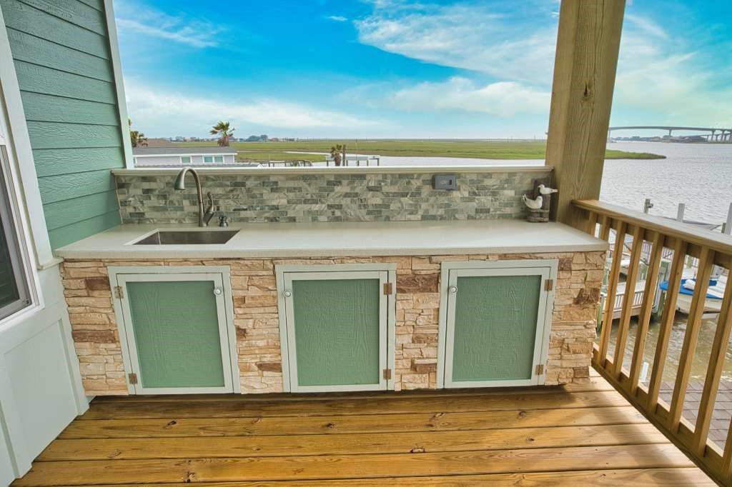 517 Private Road 675 Property Photo 5