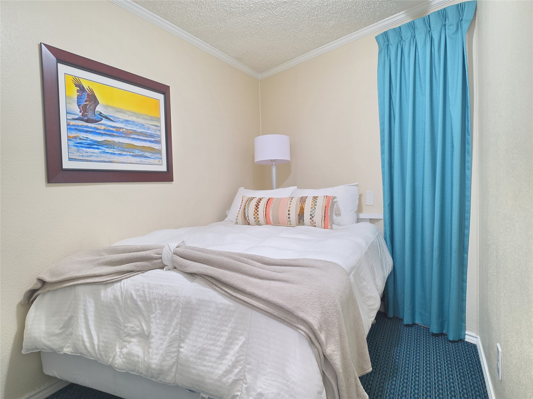 6102 Seawall Boulevard 306 Property Photo 3