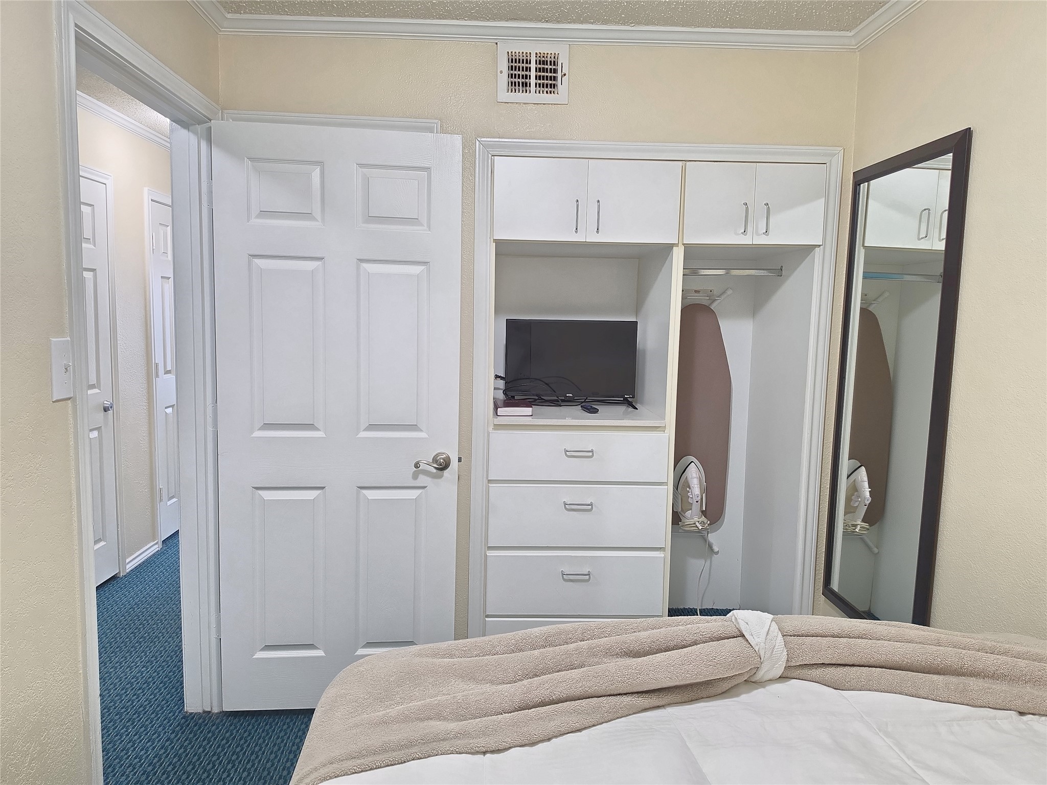 6102 Seawall Boulevard 306 Property Photo 12