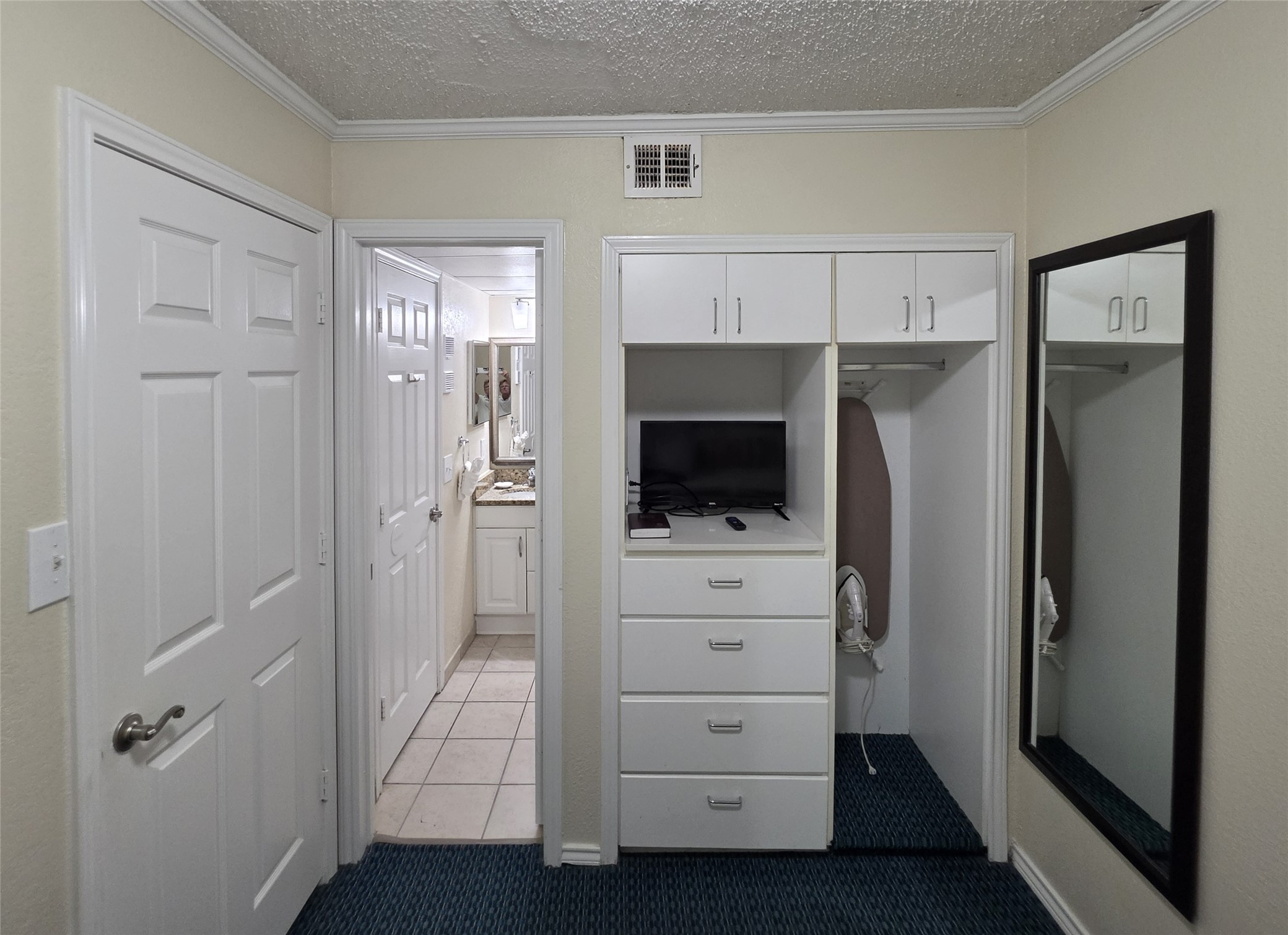 6102 Seawall Boulevard 306 Property Photo 13