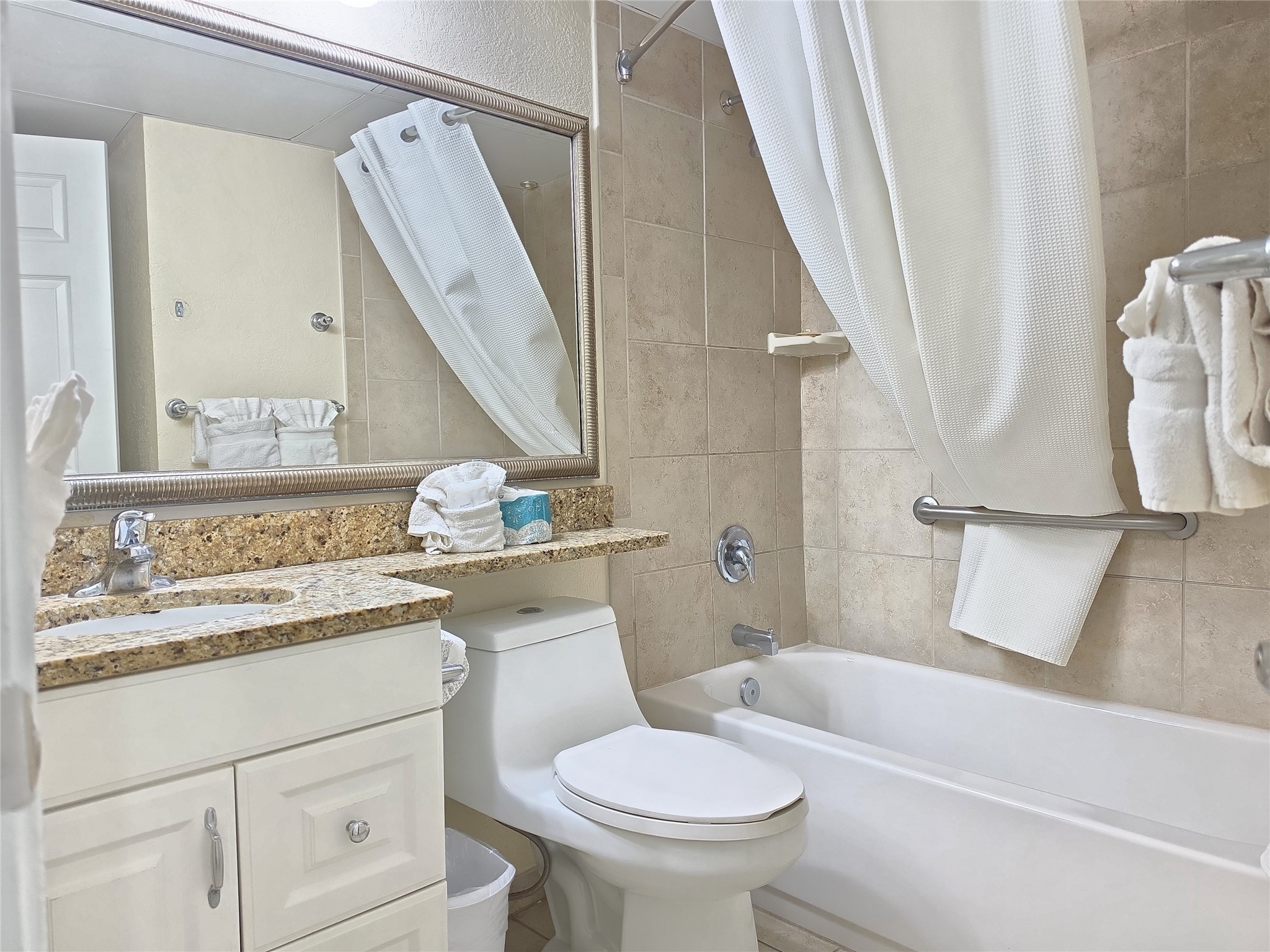 6102 Seawall Boulevard 306 Property Photo 14