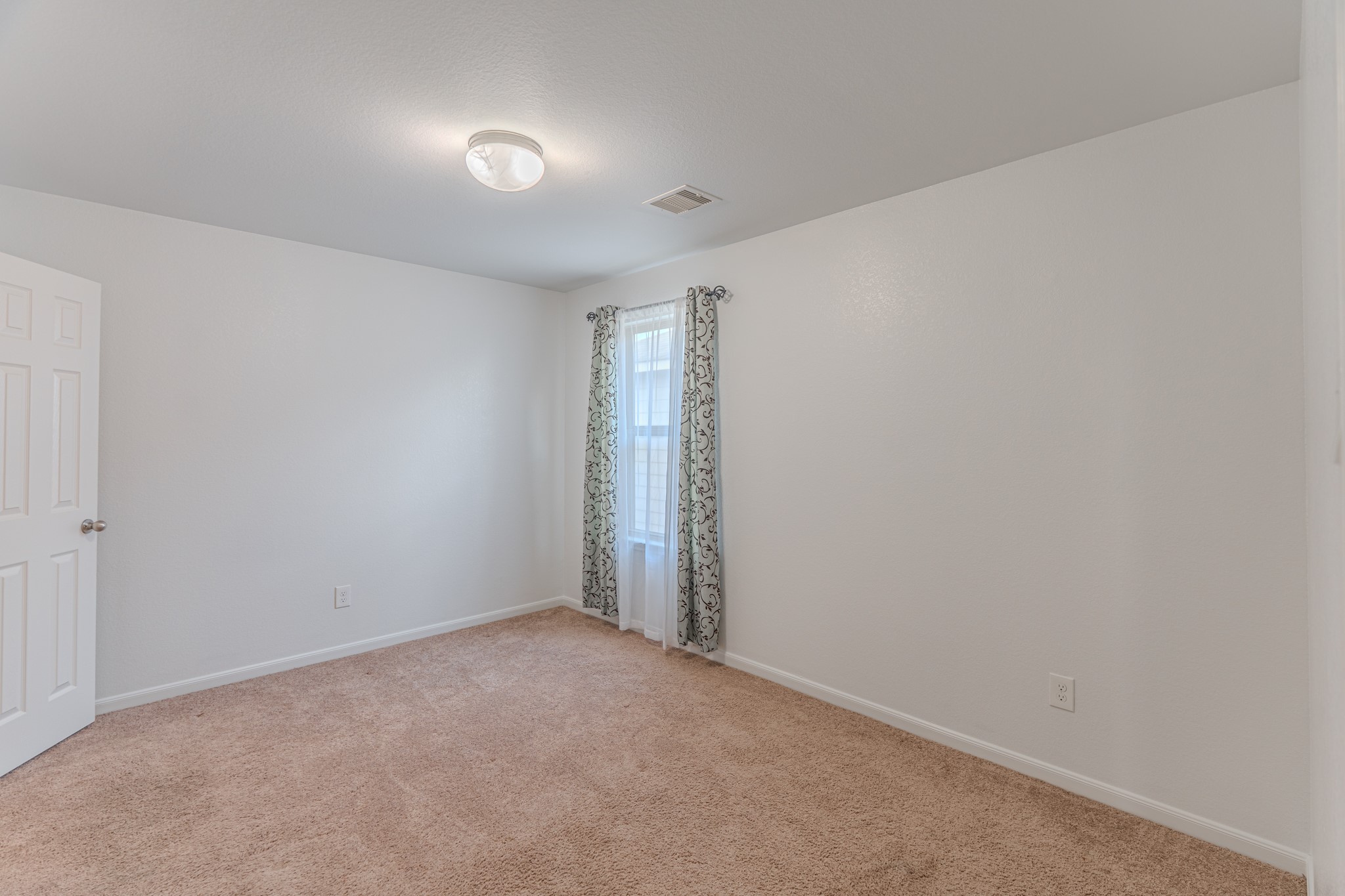 2126 Silver Rimrock Trail Trail Property Photo 26