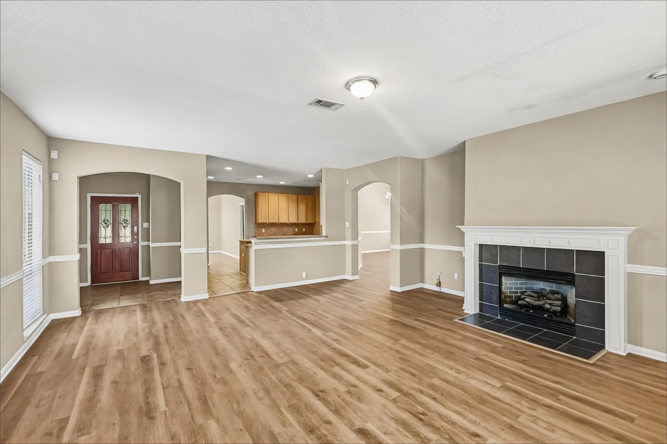 710 Single Pine Court Property Photo 6