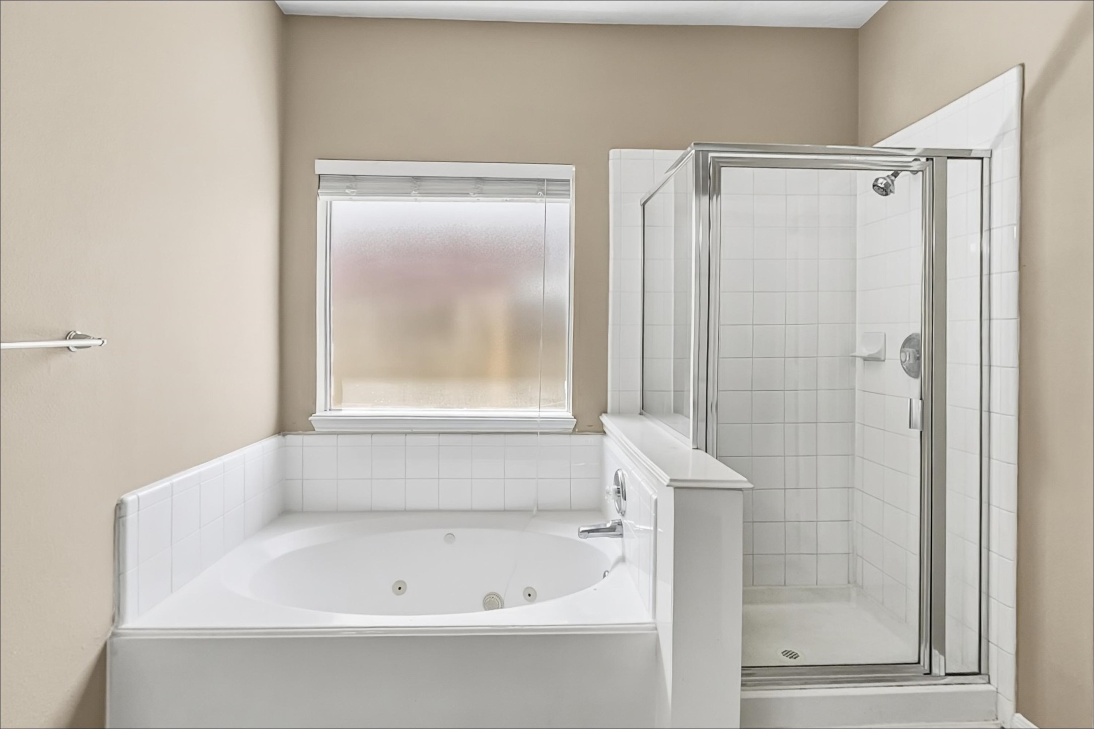 710 Single Pine Court Property Photo 11