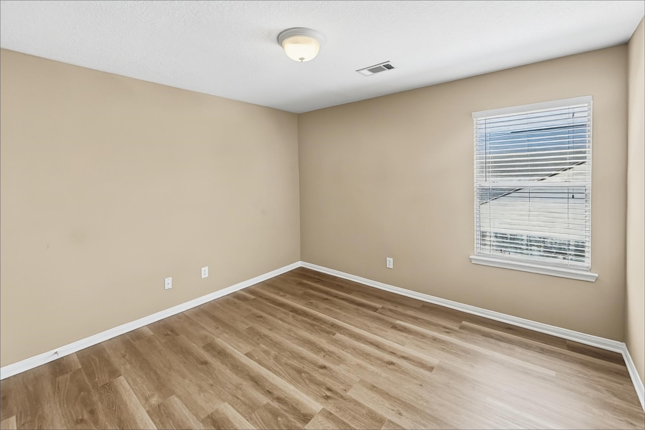 710 Single Pine Court Property Photo 18