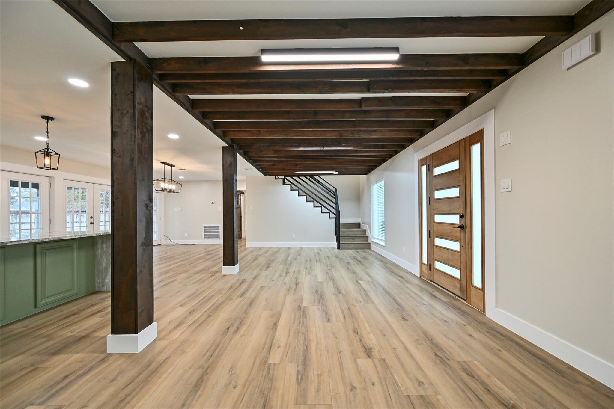 10930 White Thorn Street Property Photo 6