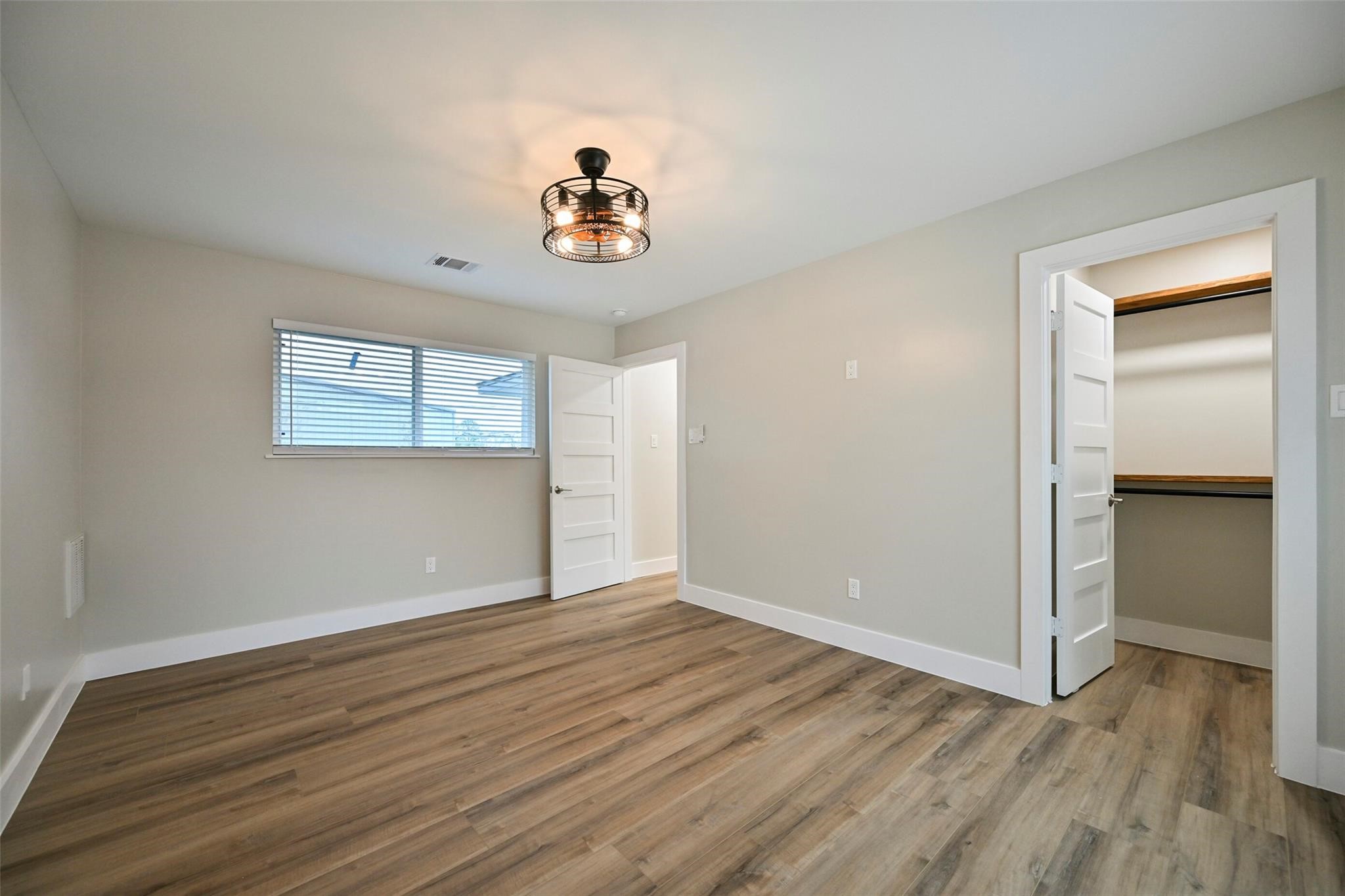 10930 White Thorn Street Property Photo 33