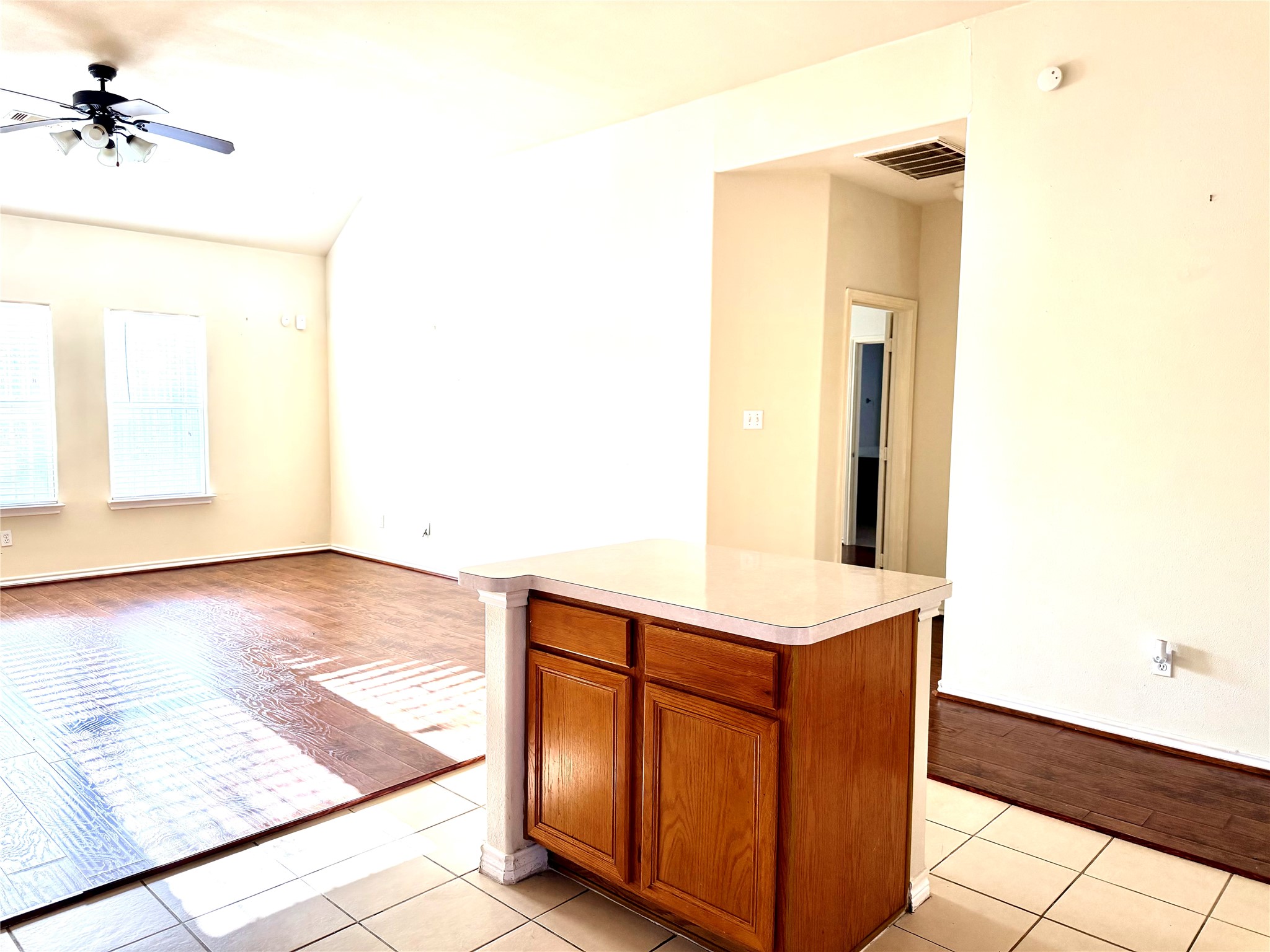 13743 Canyon Hollow Loop Property Photo 12