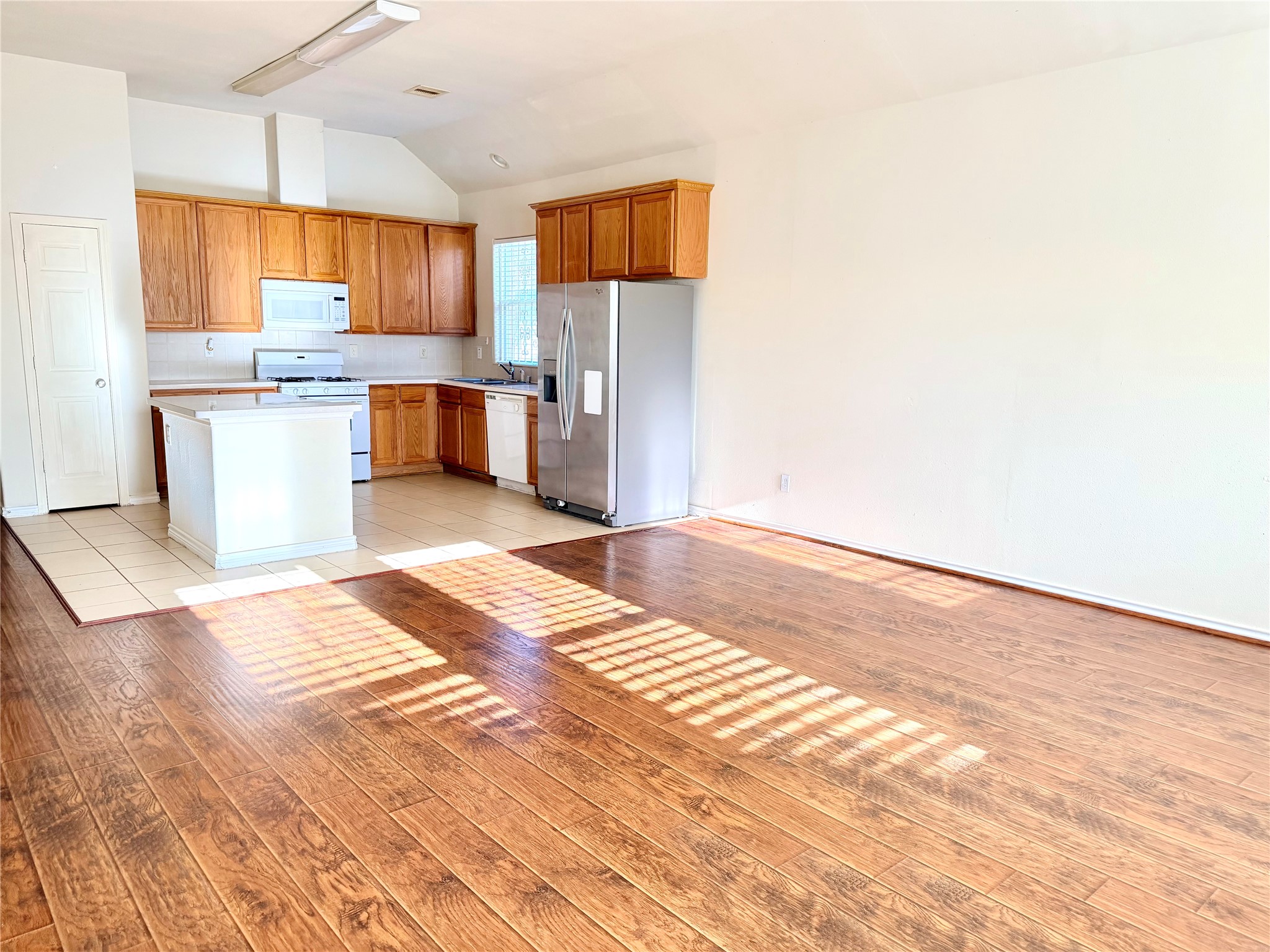 13743 Canyon Hollow Loop Property Photo 14