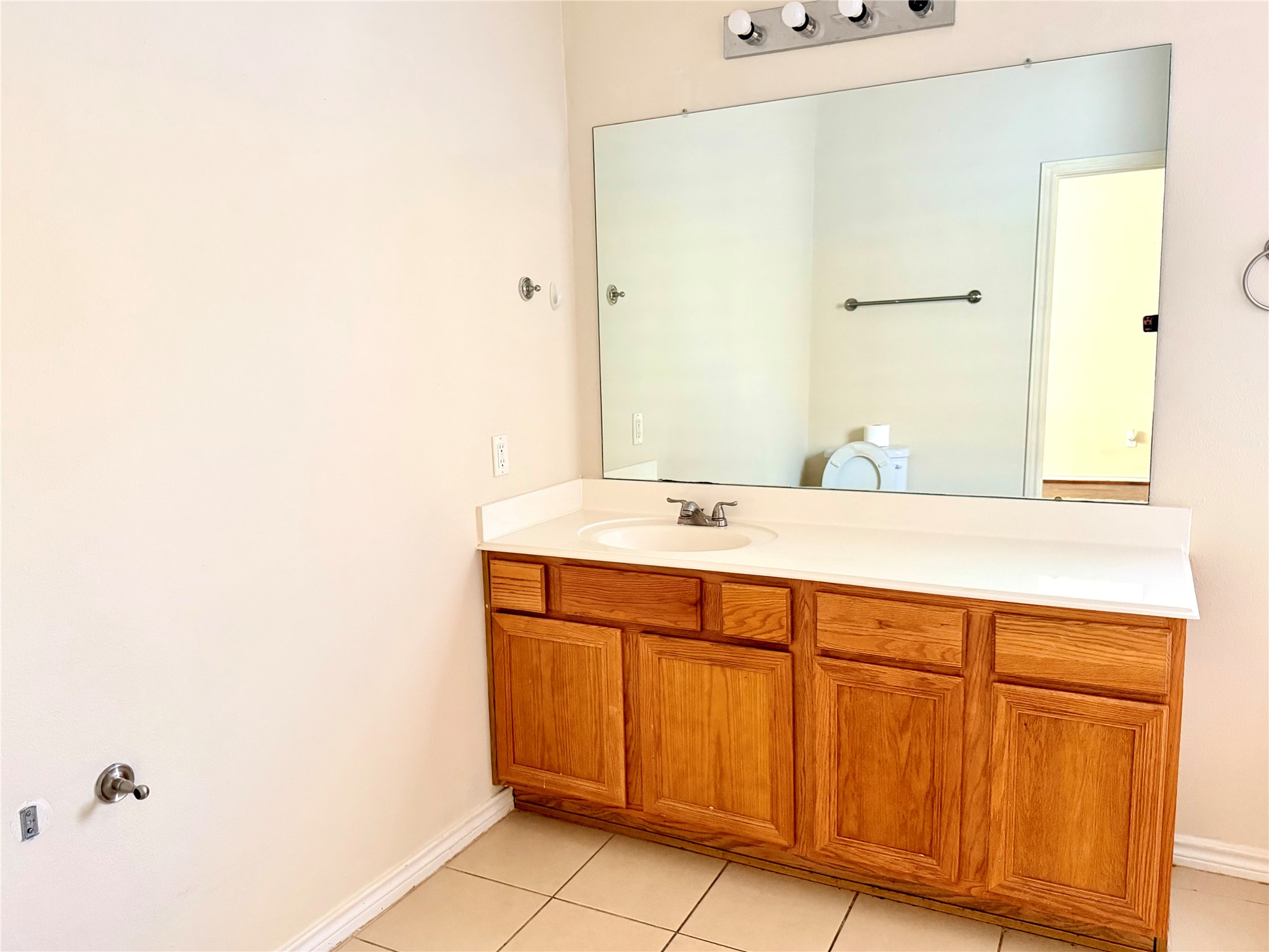 13743 Canyon Hollow Loop Property Photo 15