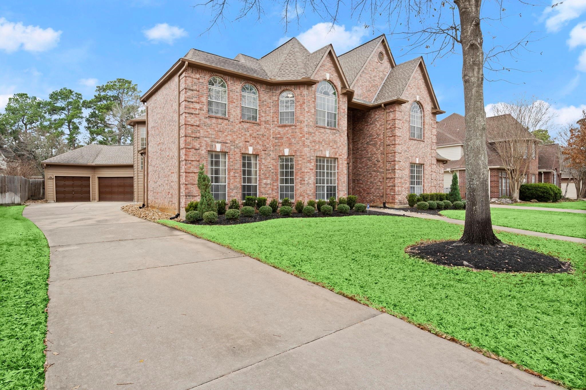17107 Wunder Hill Drive Property Photo 2