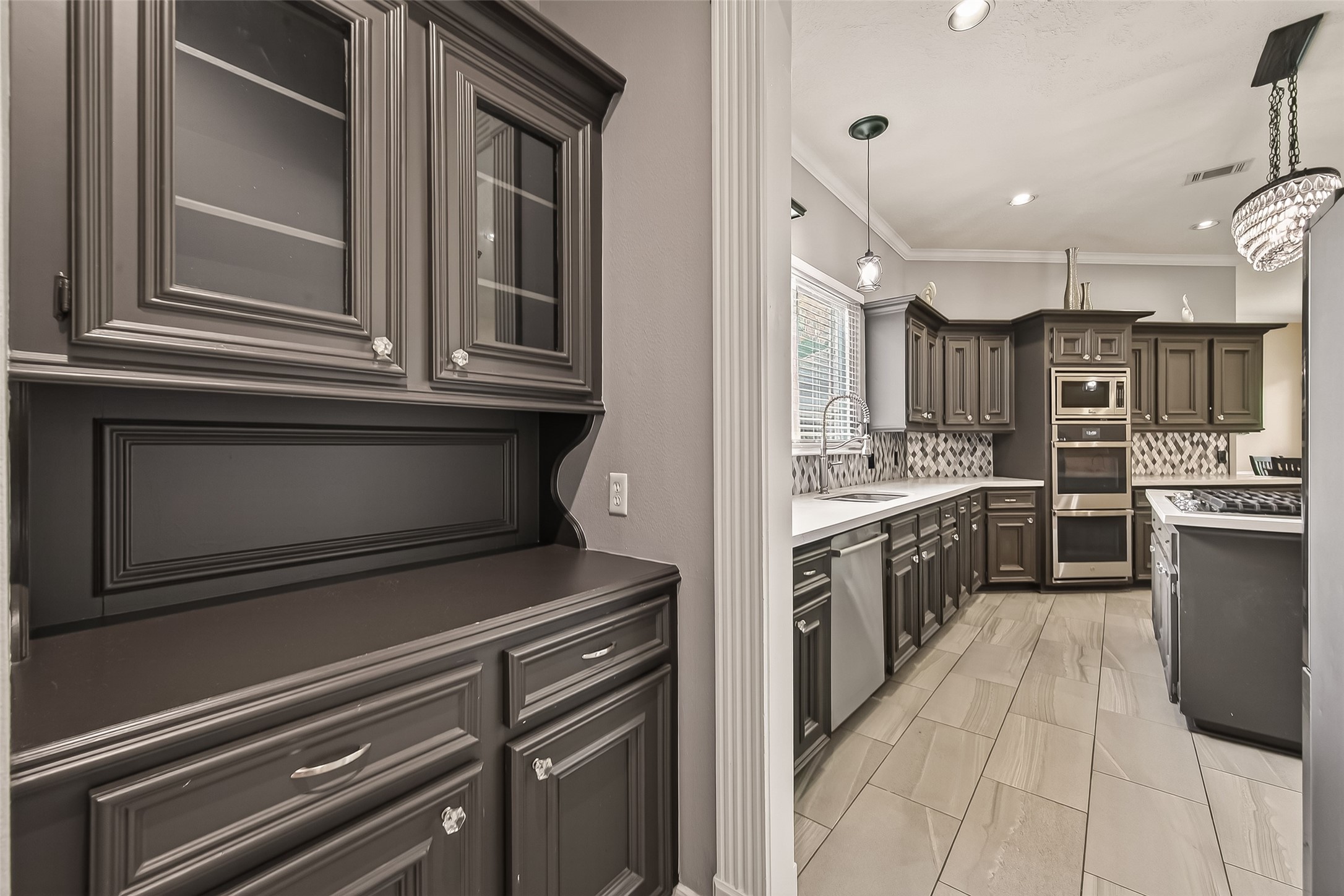 17107 Wunder Hill Drive Property Photo 13