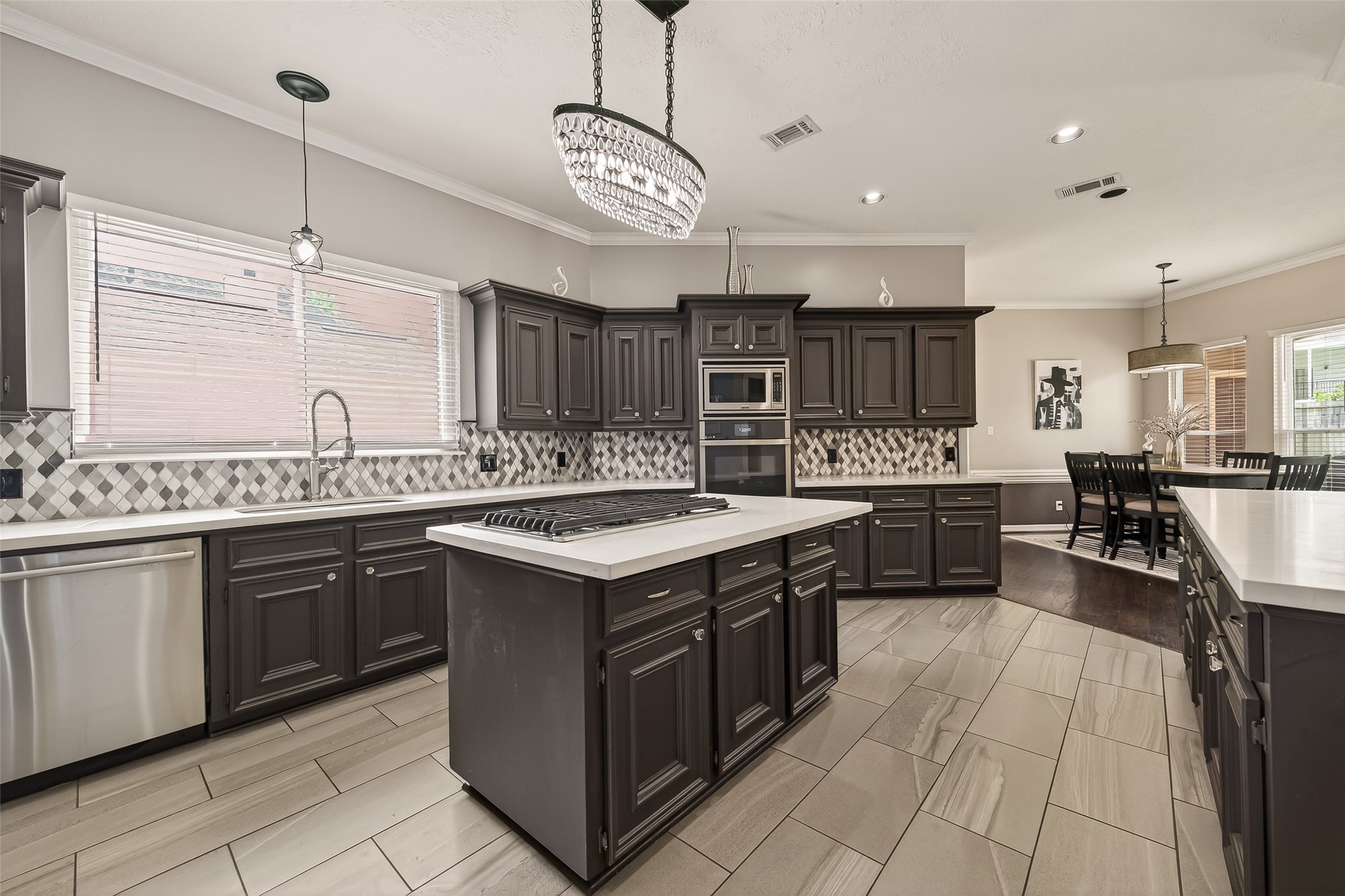 17107 Wunder Hill Drive Property Photo 16