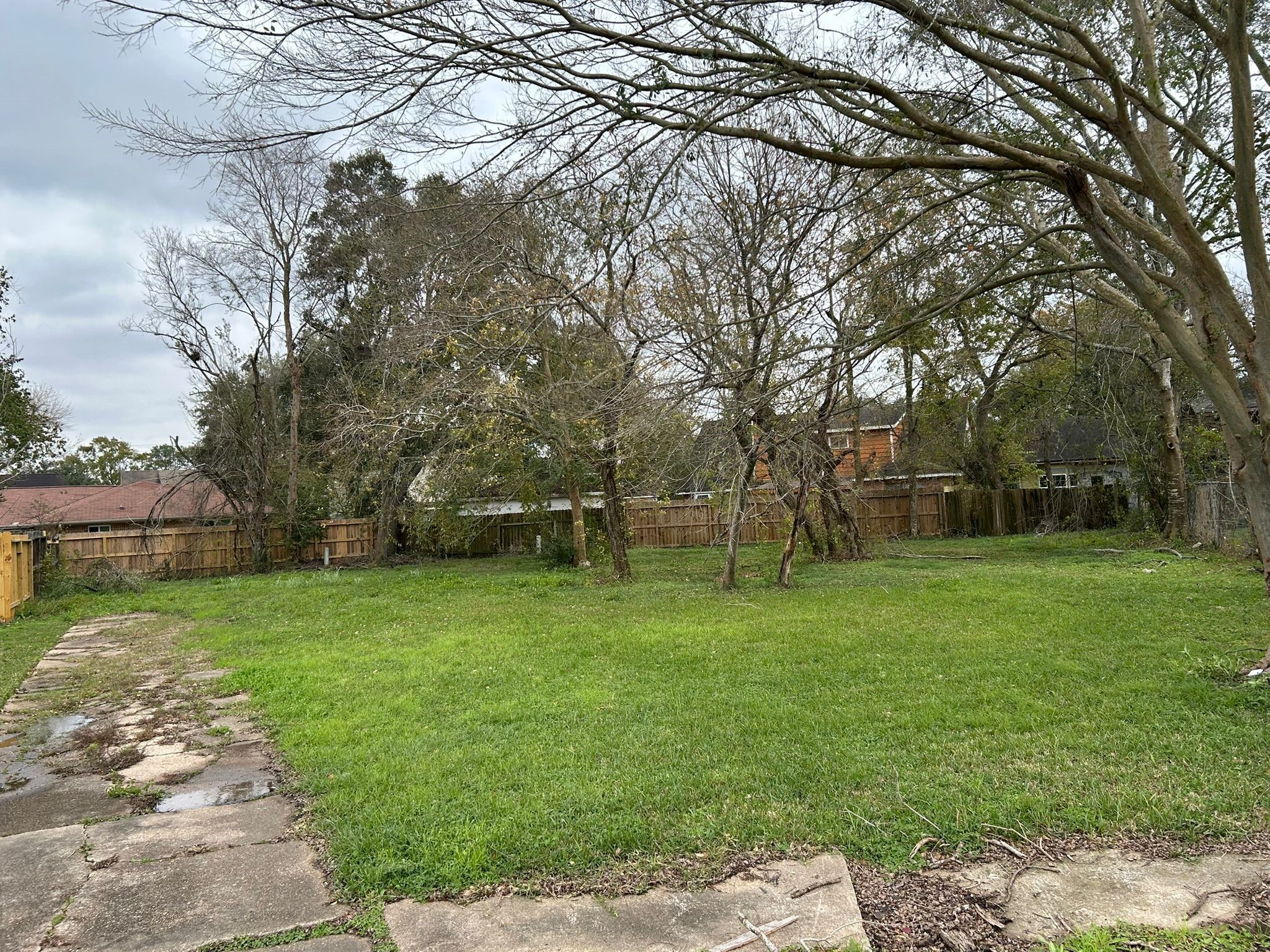 6911 Briargate Drive Property Photo 4
