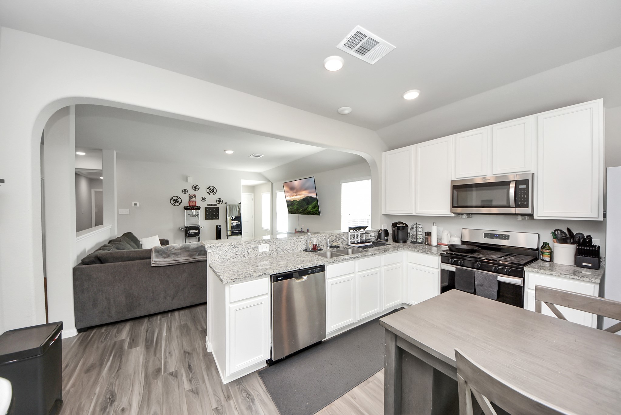 3702 Cub Drive Property Photo 10