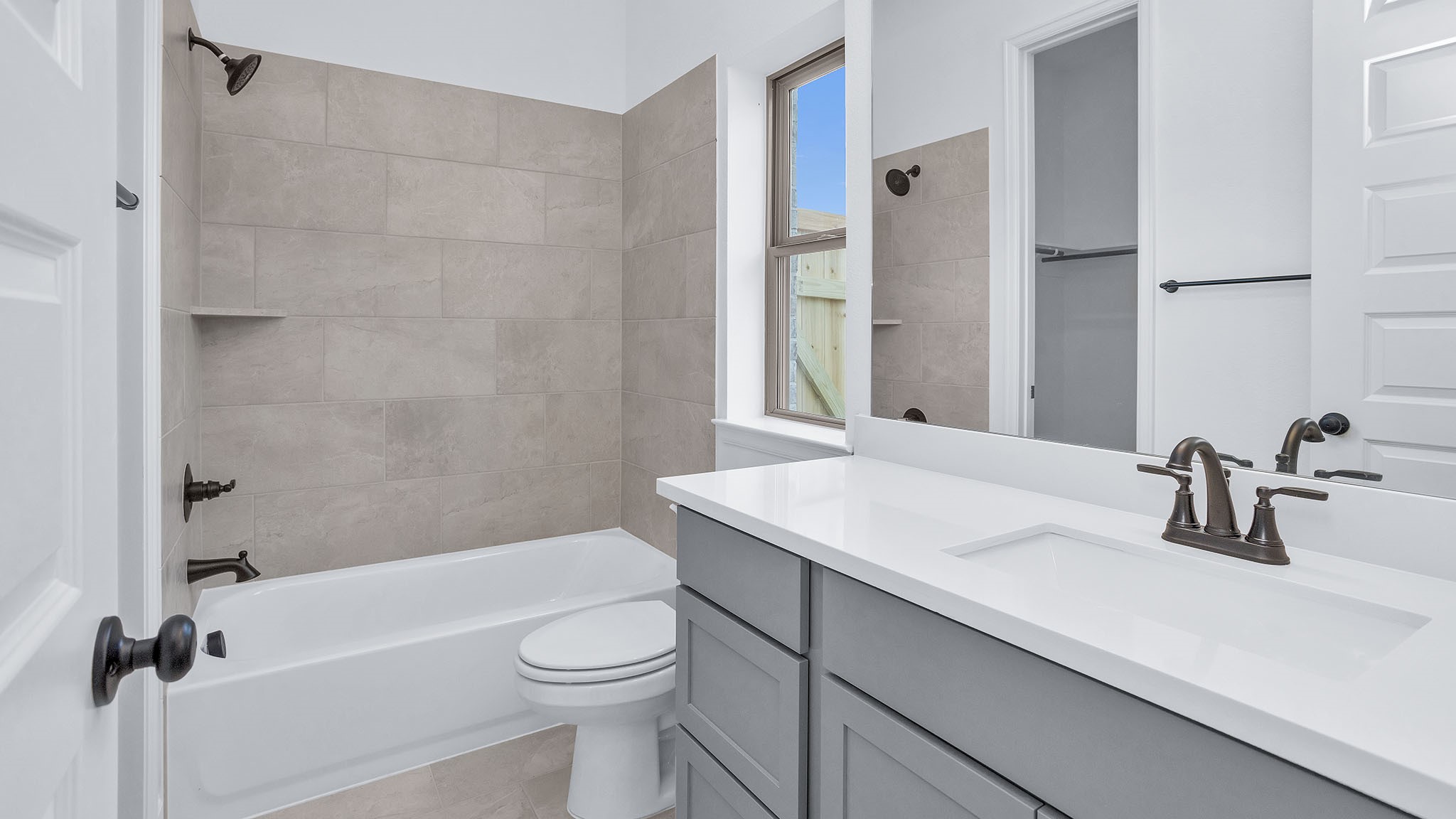 15671 Hoptree Heights Lane Property Photo 12