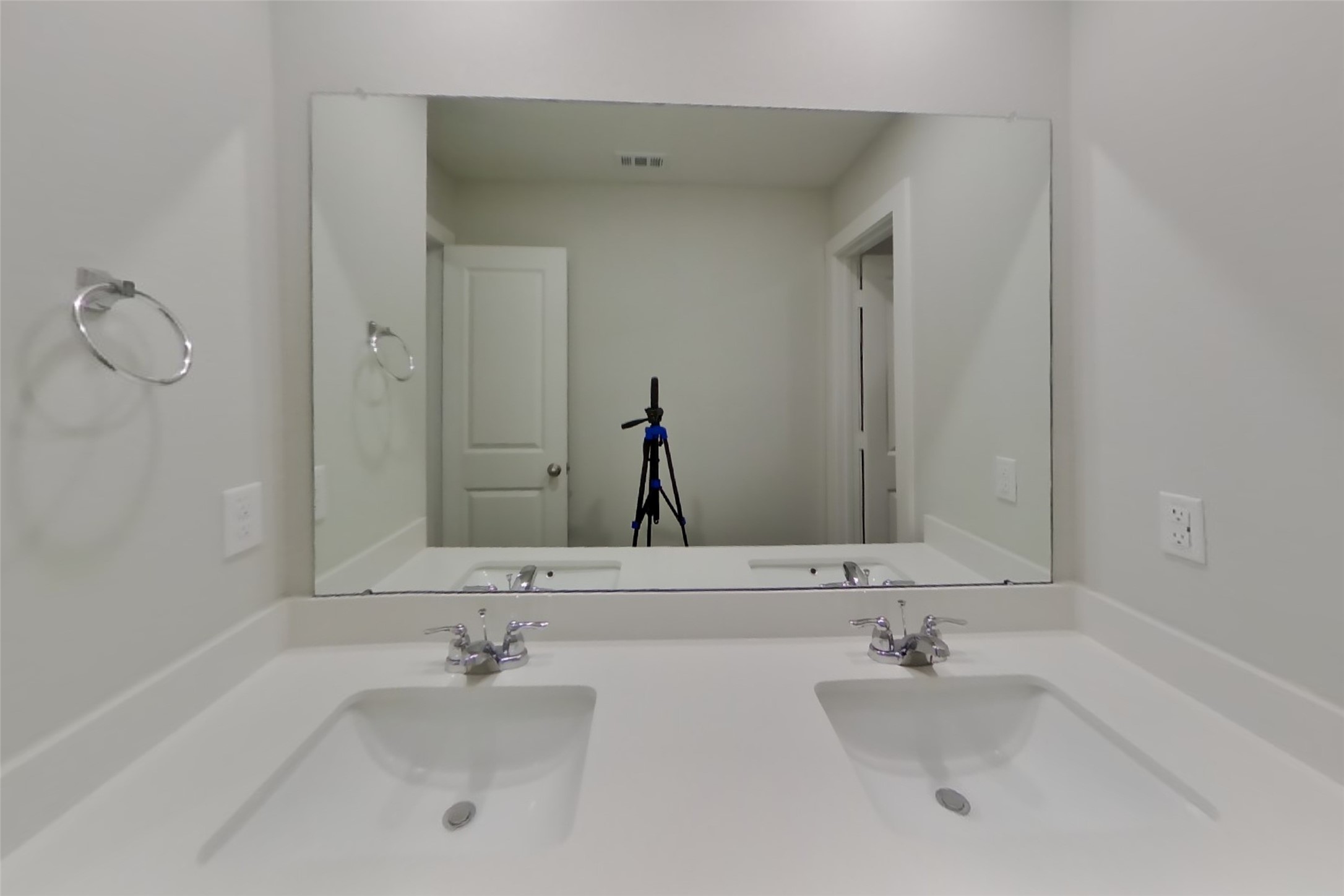 22832 Frassino Place Property Photo 12
