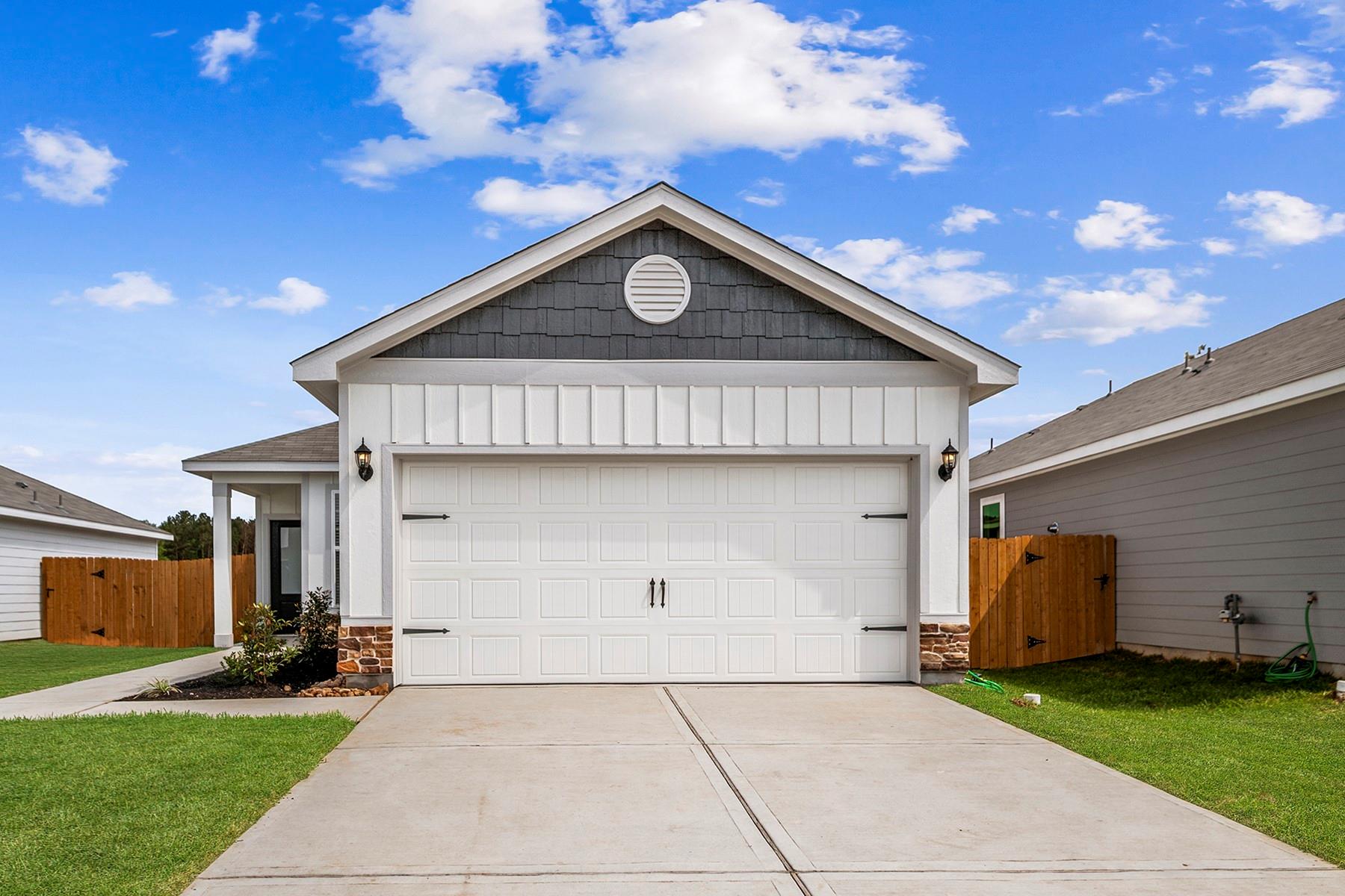 15511 Caramel Springs Drive, Conroe TX 77303 Property Photo 1