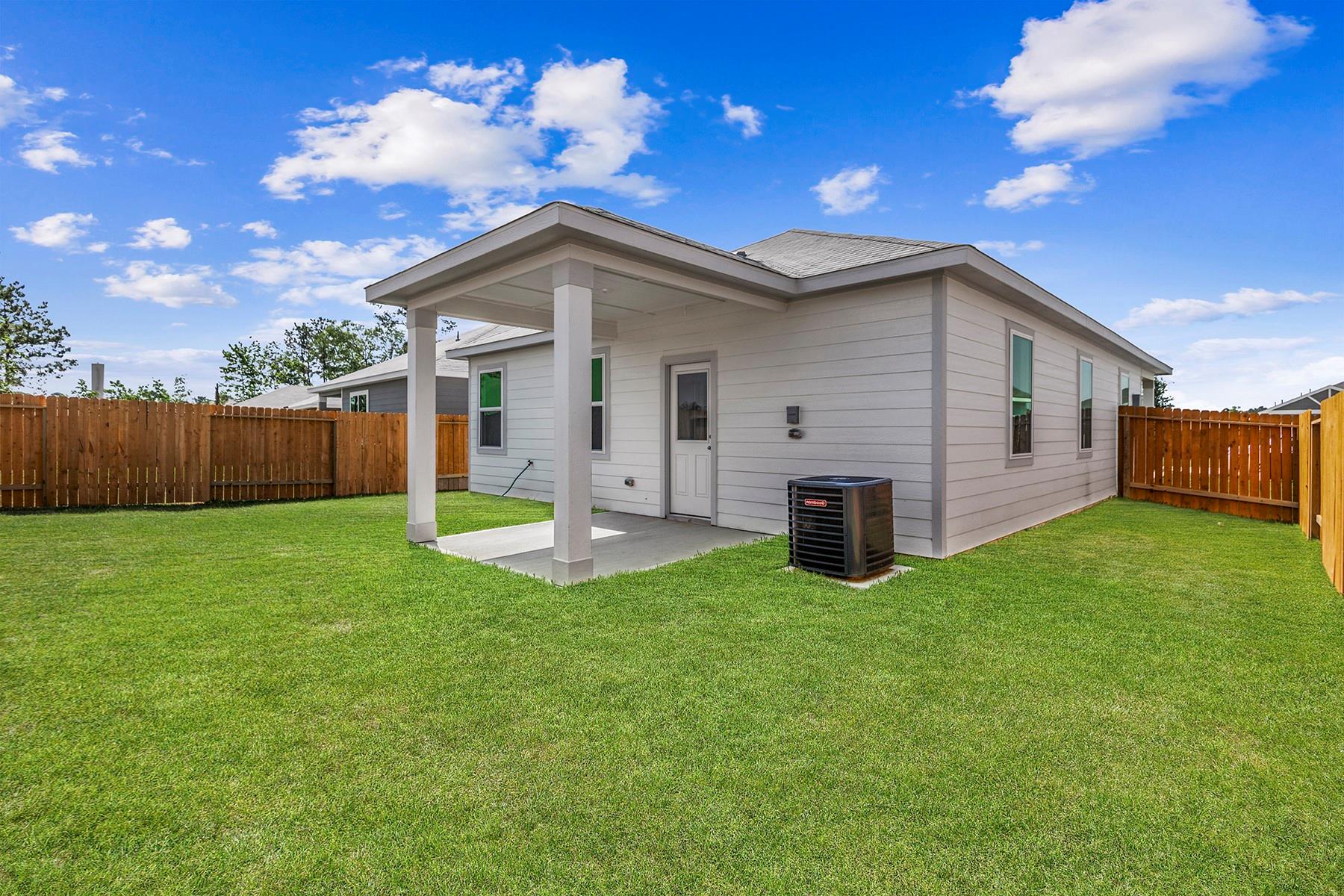15511 Caramel Springs Drive Property Photo 2
