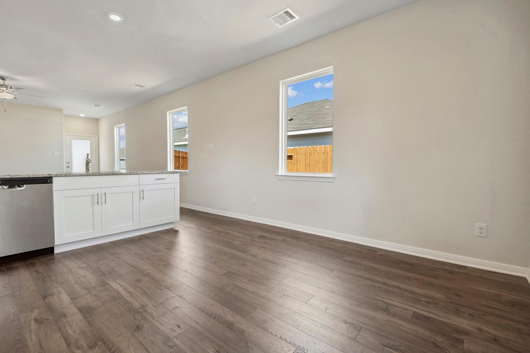 15511 Caramel Springs Drive Property Photo 8