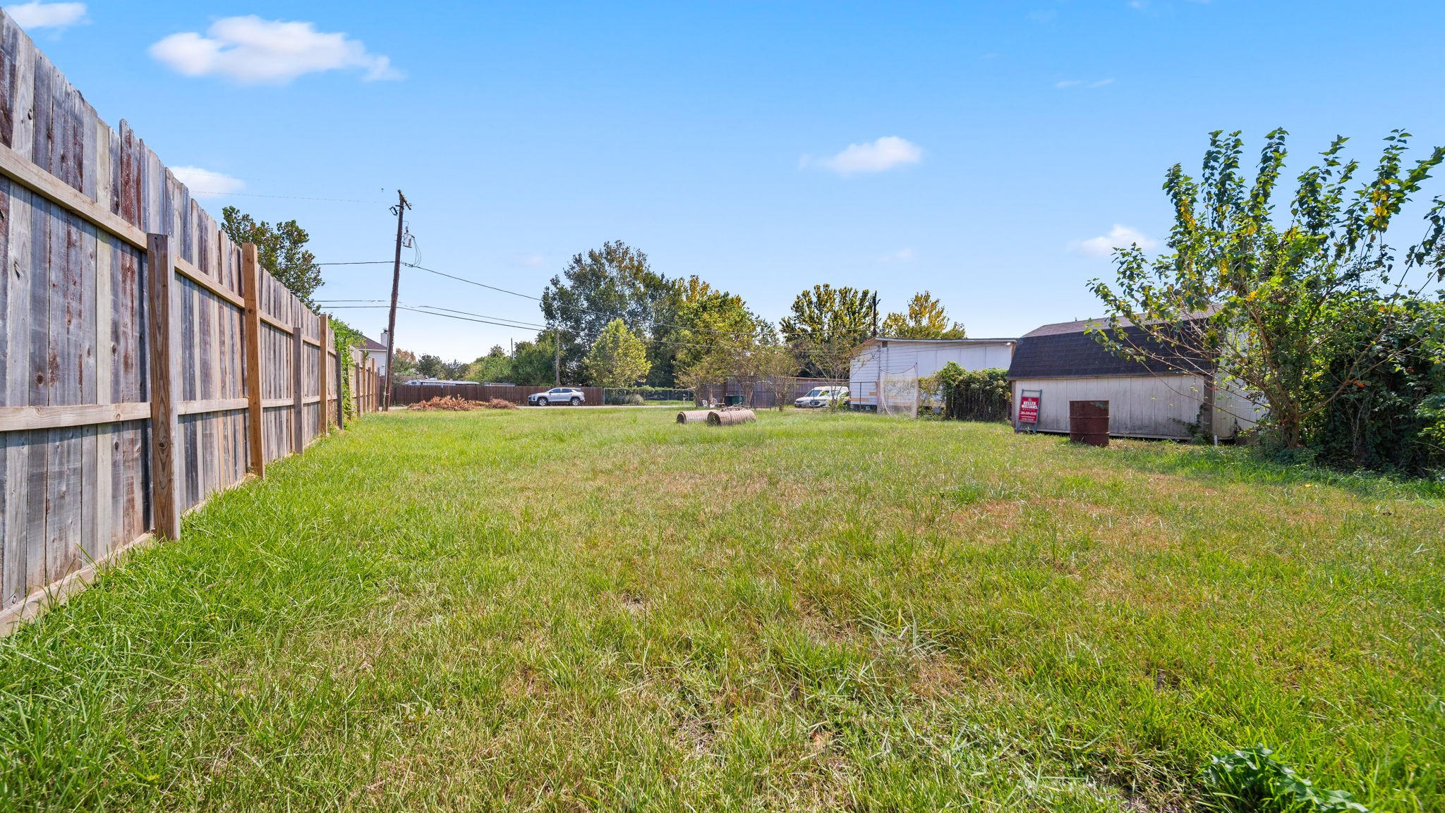 15905 Muskegon Street Property Photo 2