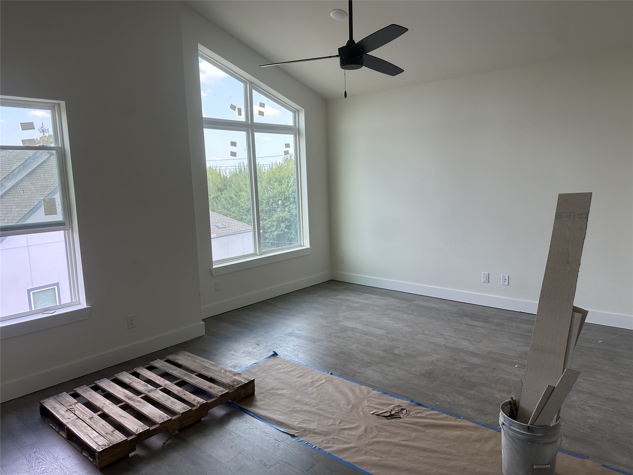 8706 Vadecha Drive Property Photo 4