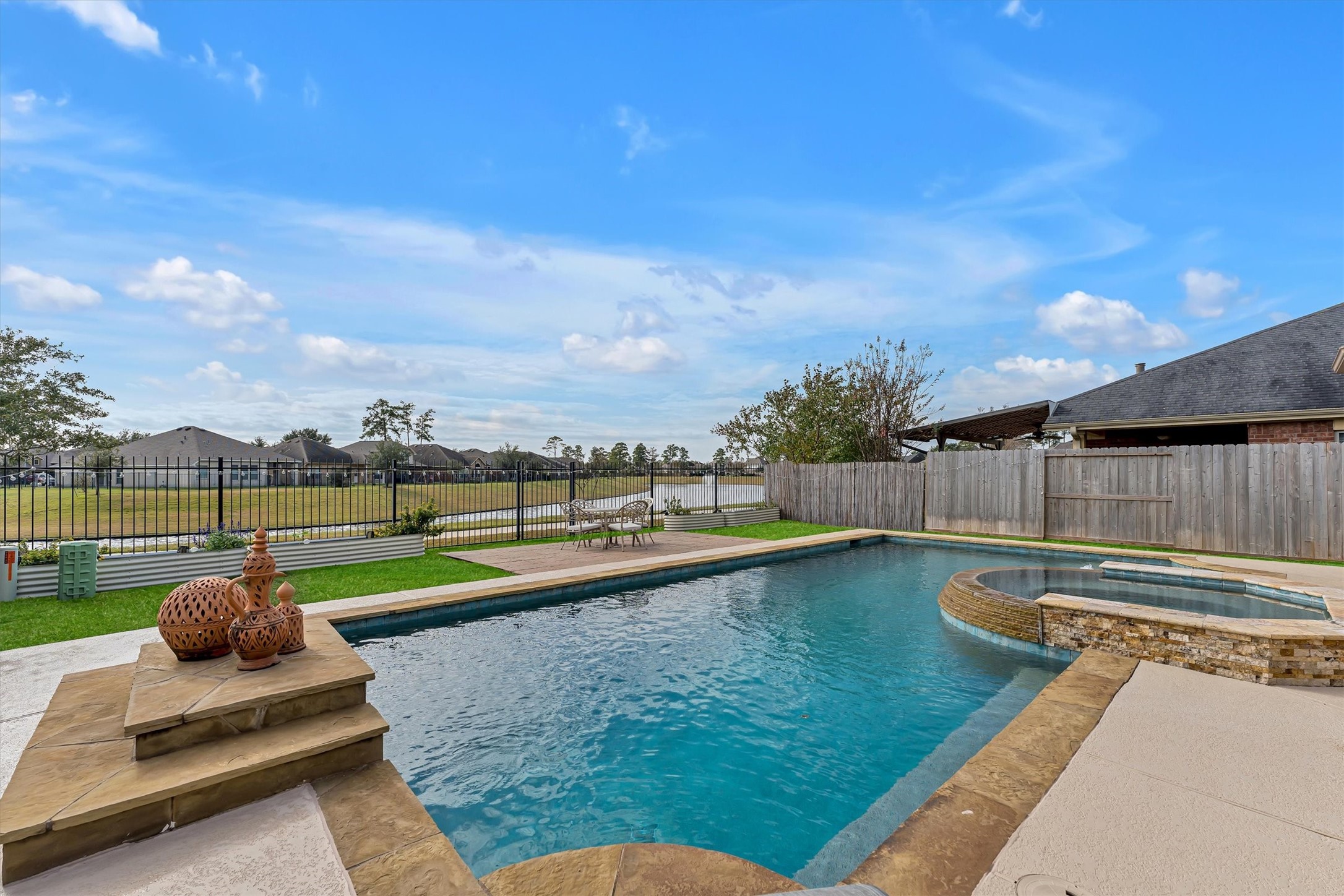 12922 Northpointe Bend Drive Property Photo