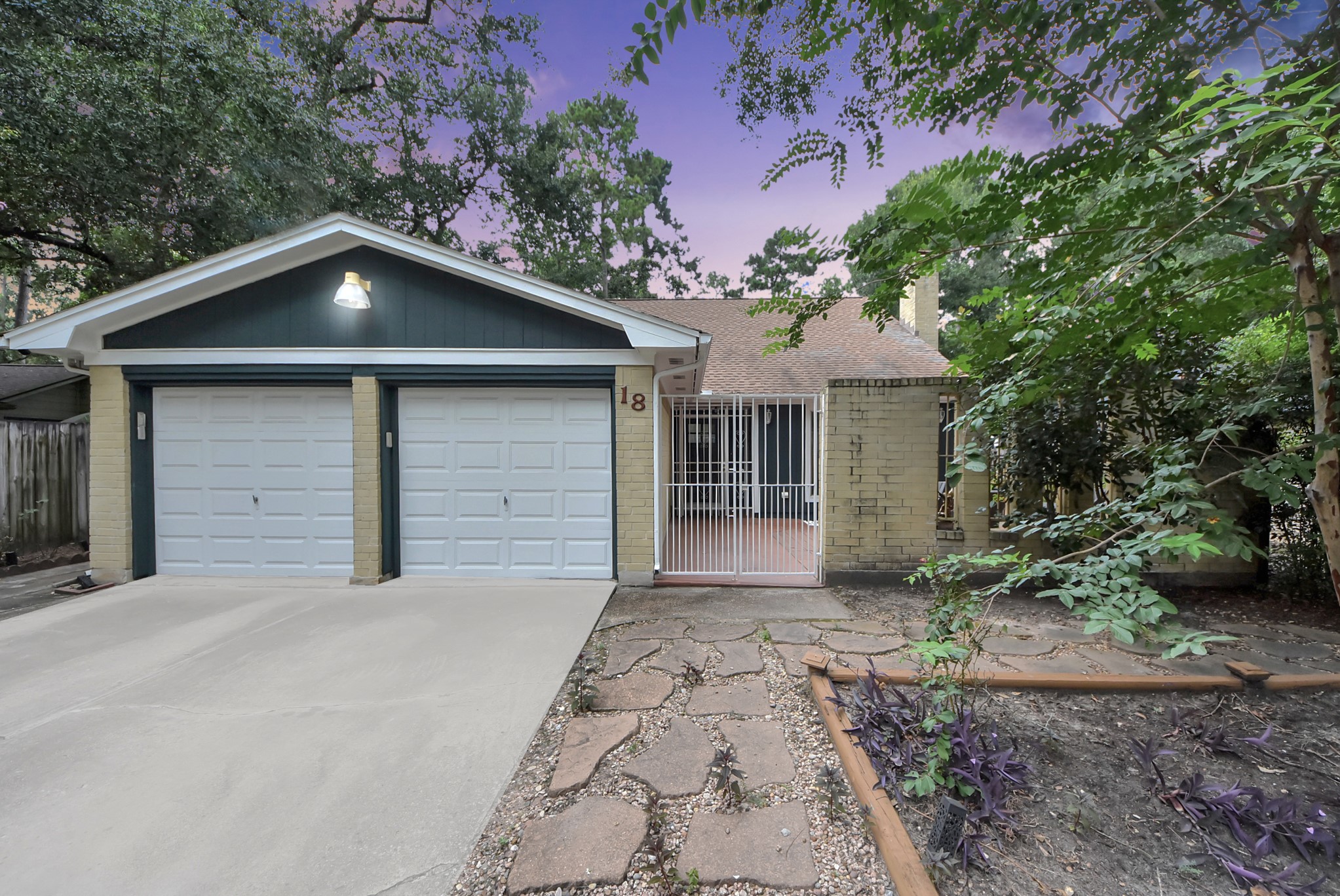 18 N Deerfoot Circle Property Photo 1