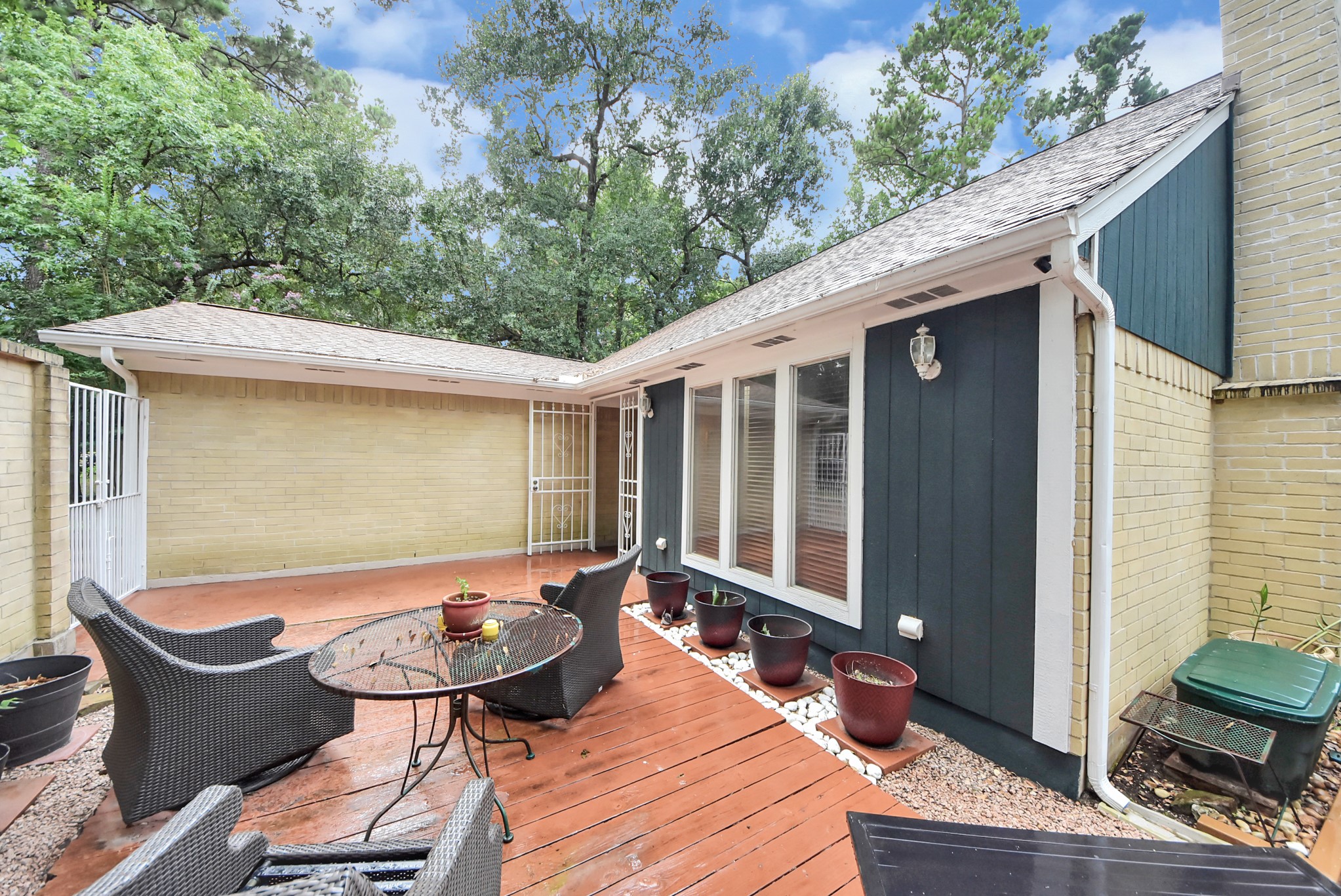 18 N Deerfoot Circle Property Photo 3