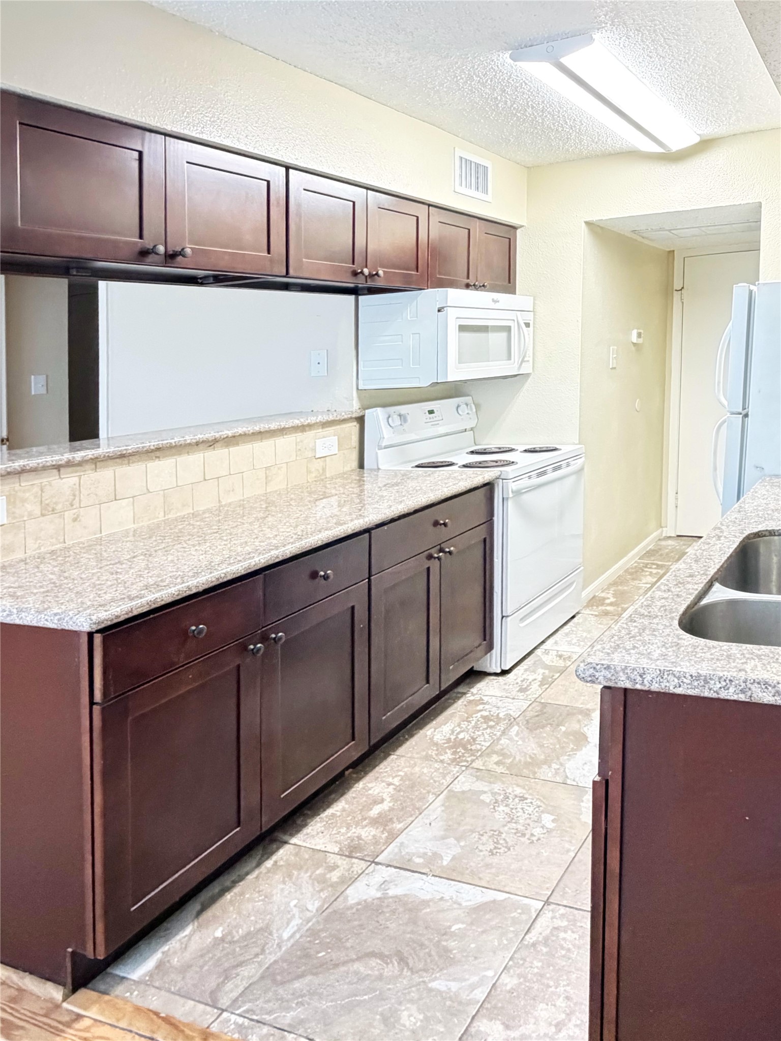 2750 Holly Hall Street 1714 Property Photo 16