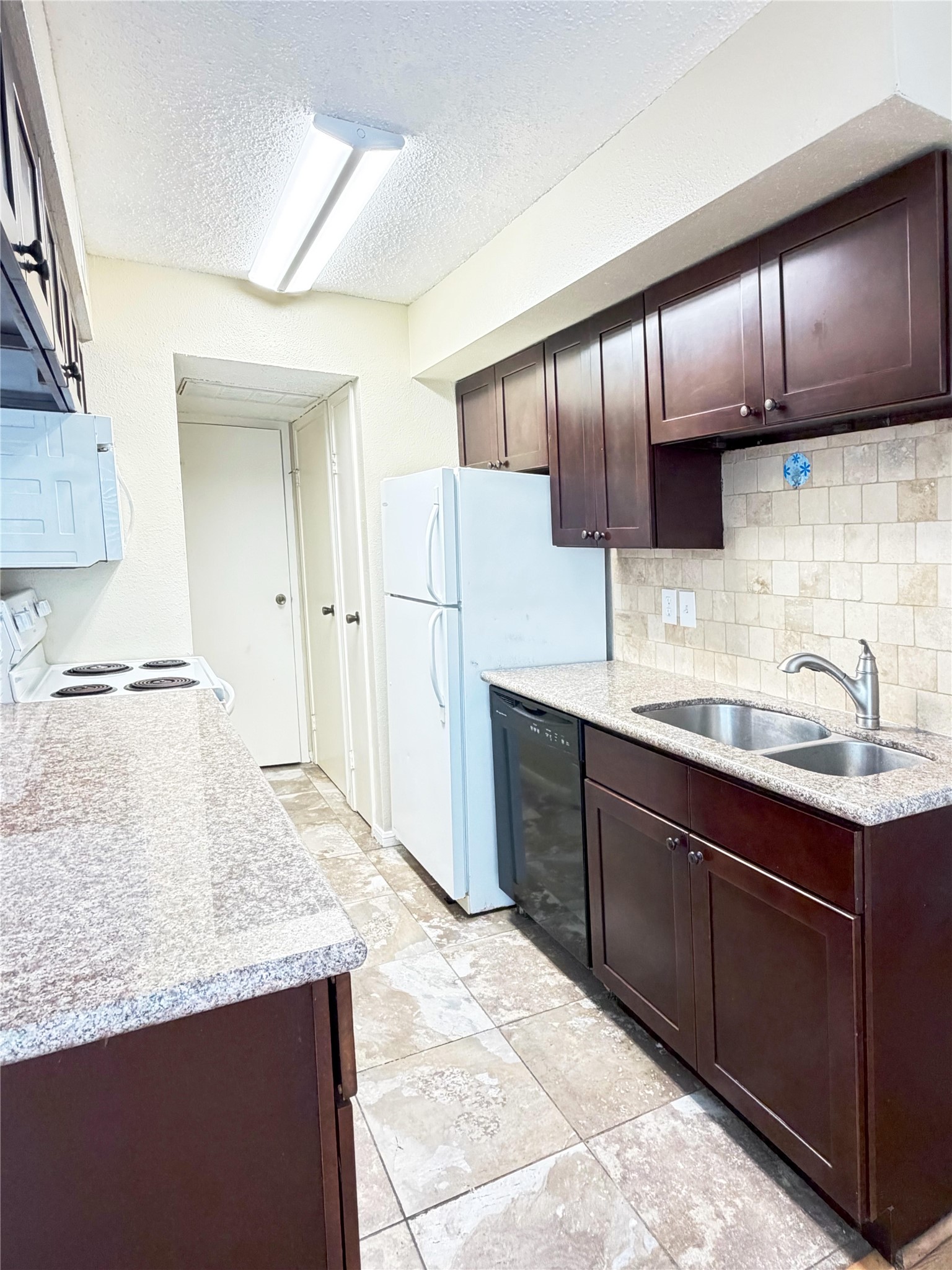 2750 Holly Hall Street 1714 Property Photo 17