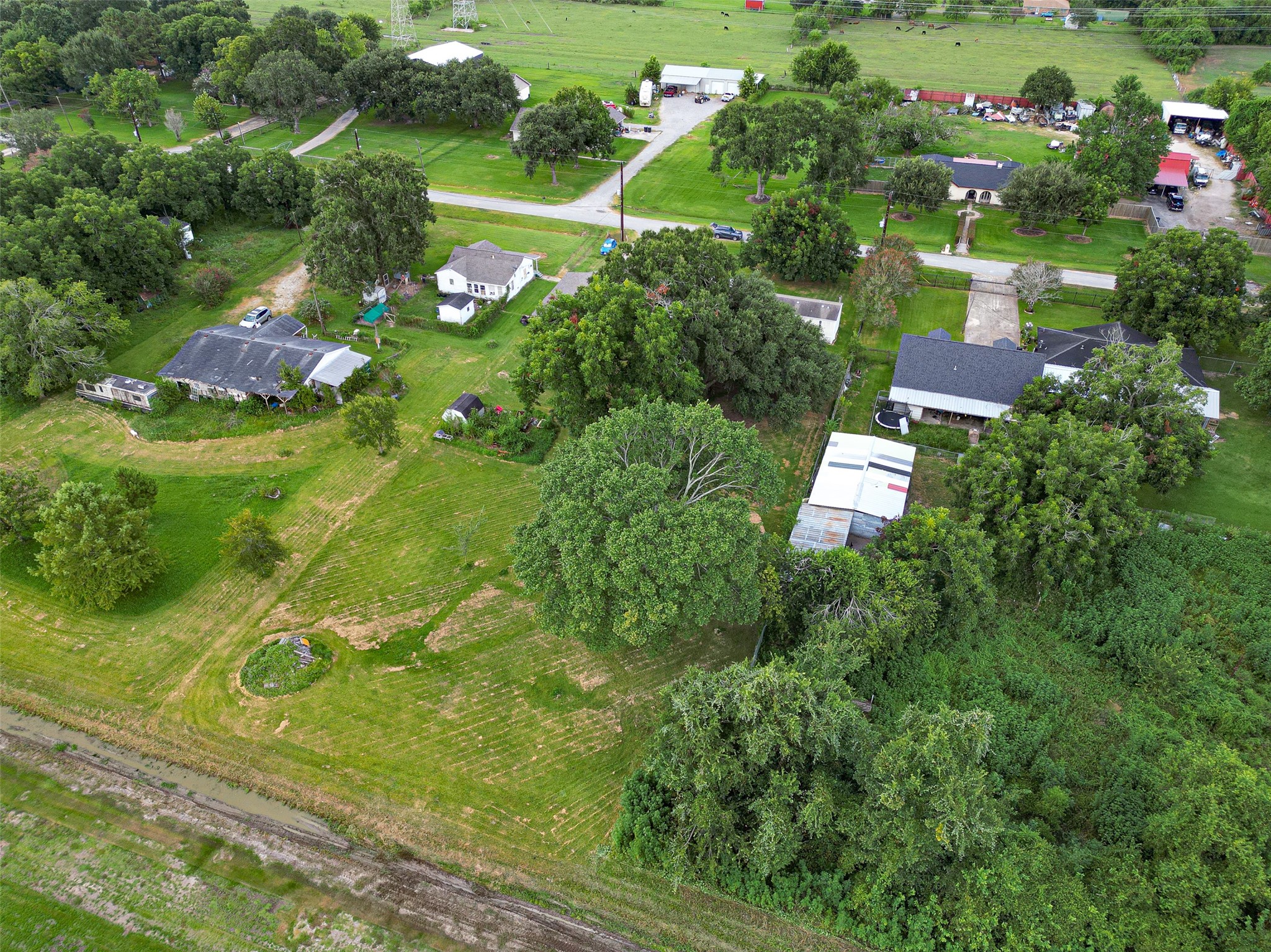 14330 Green Acres Street Property Photo 19