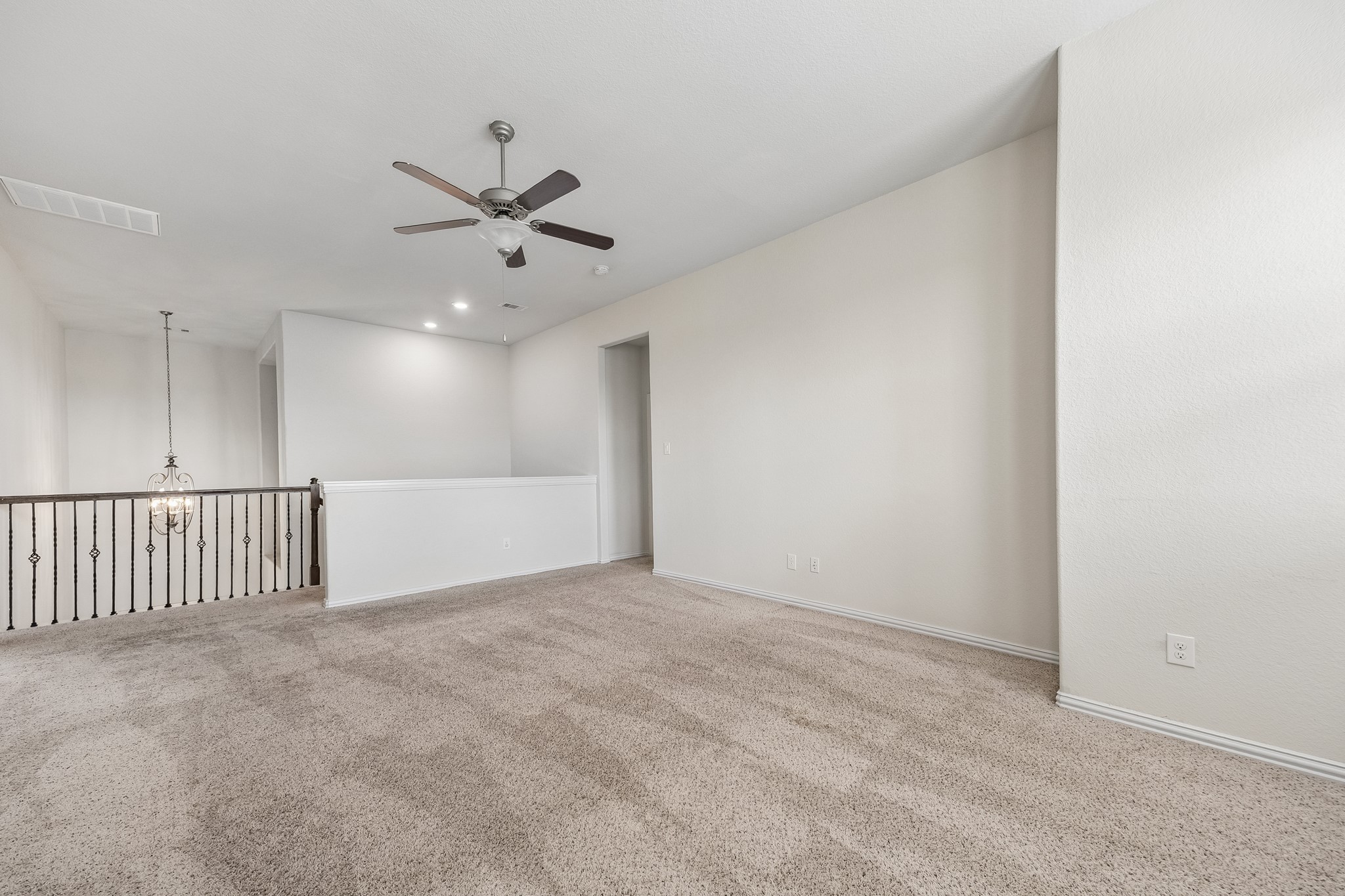 7035 Pearl Terrace Lane Property Photo 20